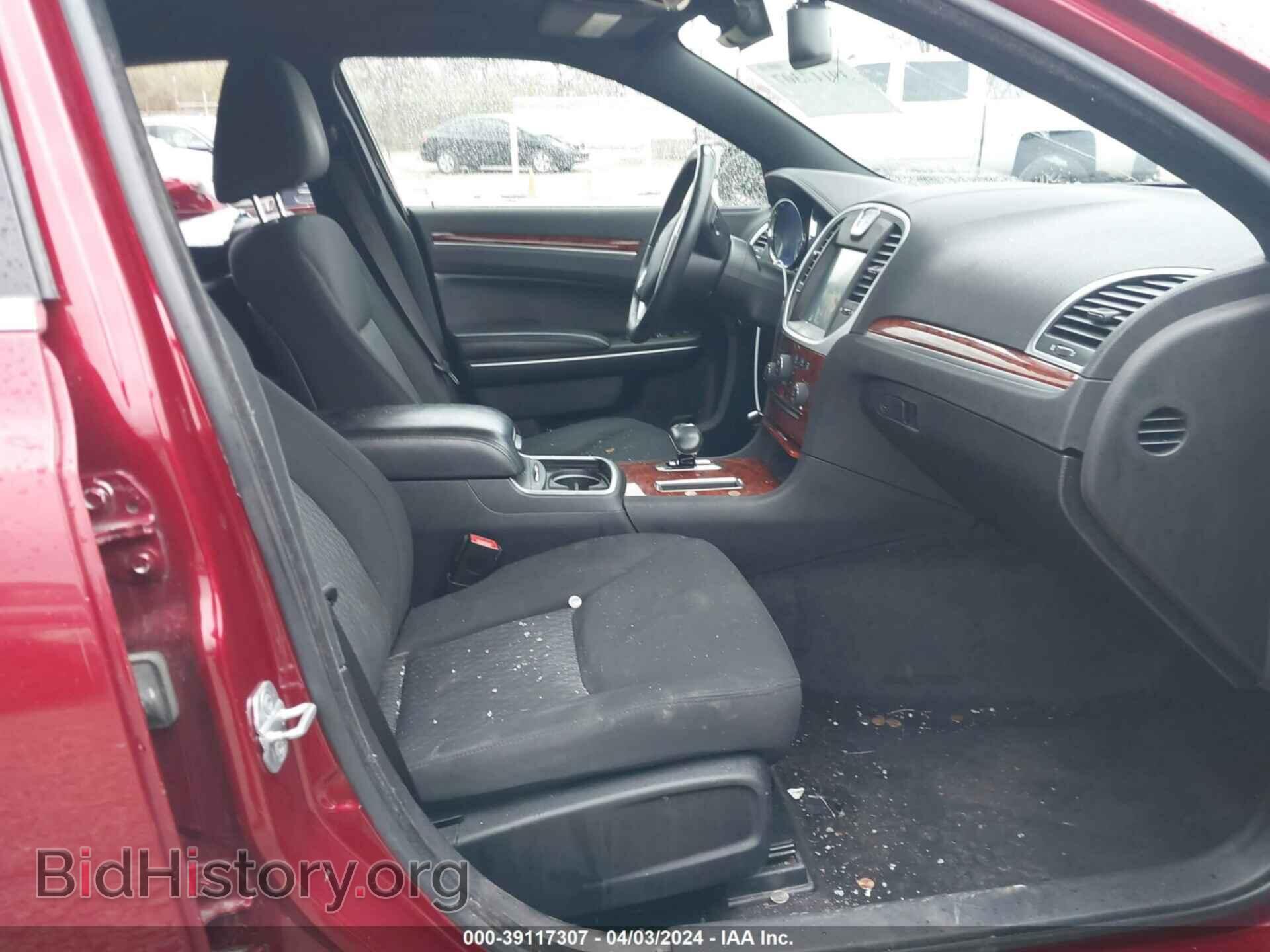 2012 CHRYSLER 300 - VIN: 2C3CCAAG1CH198713 - Фото 5