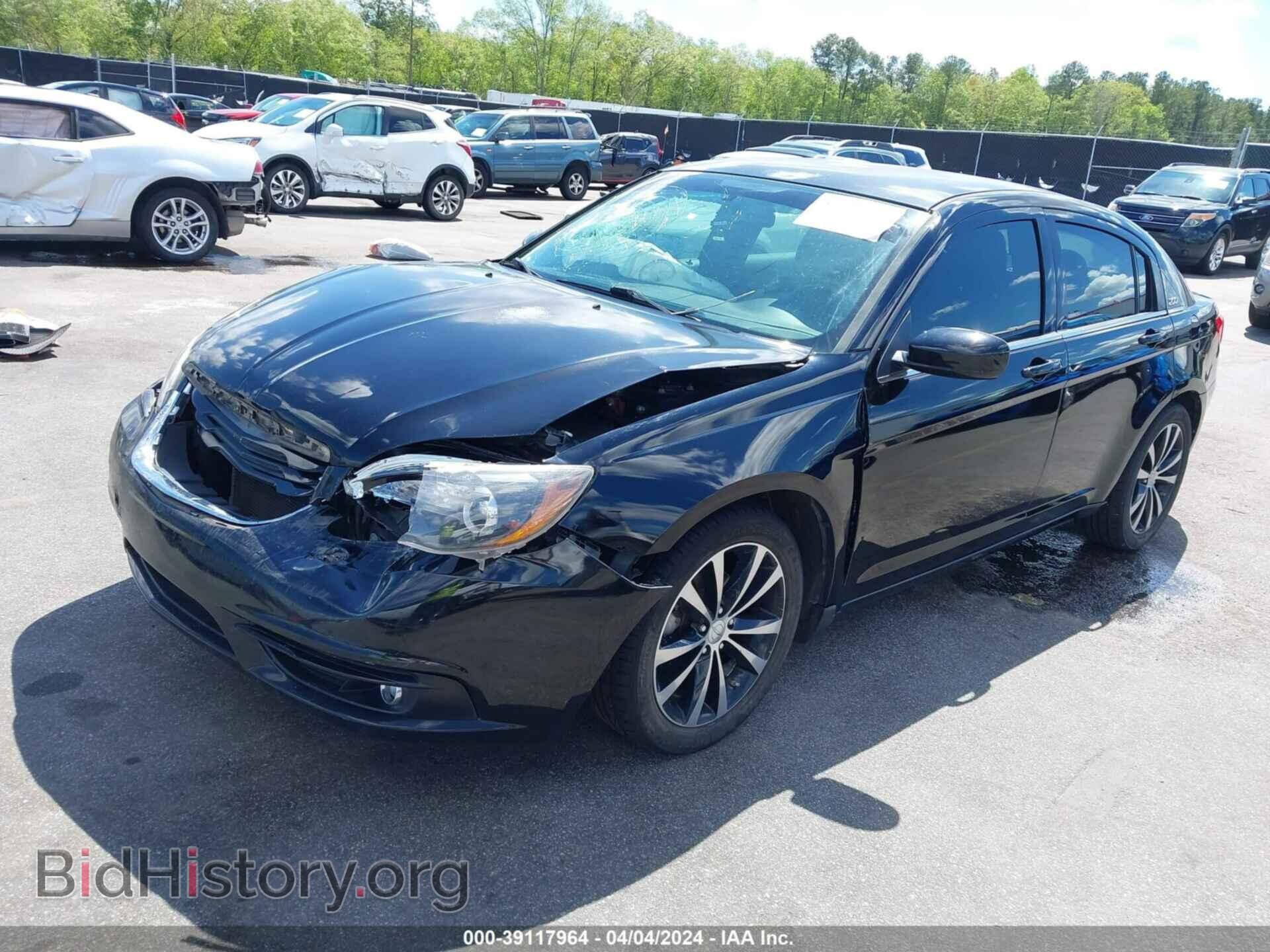 2014 CHRYSLER 200 - VIN: 1C3CCBBB6EN192943 - Фото 2