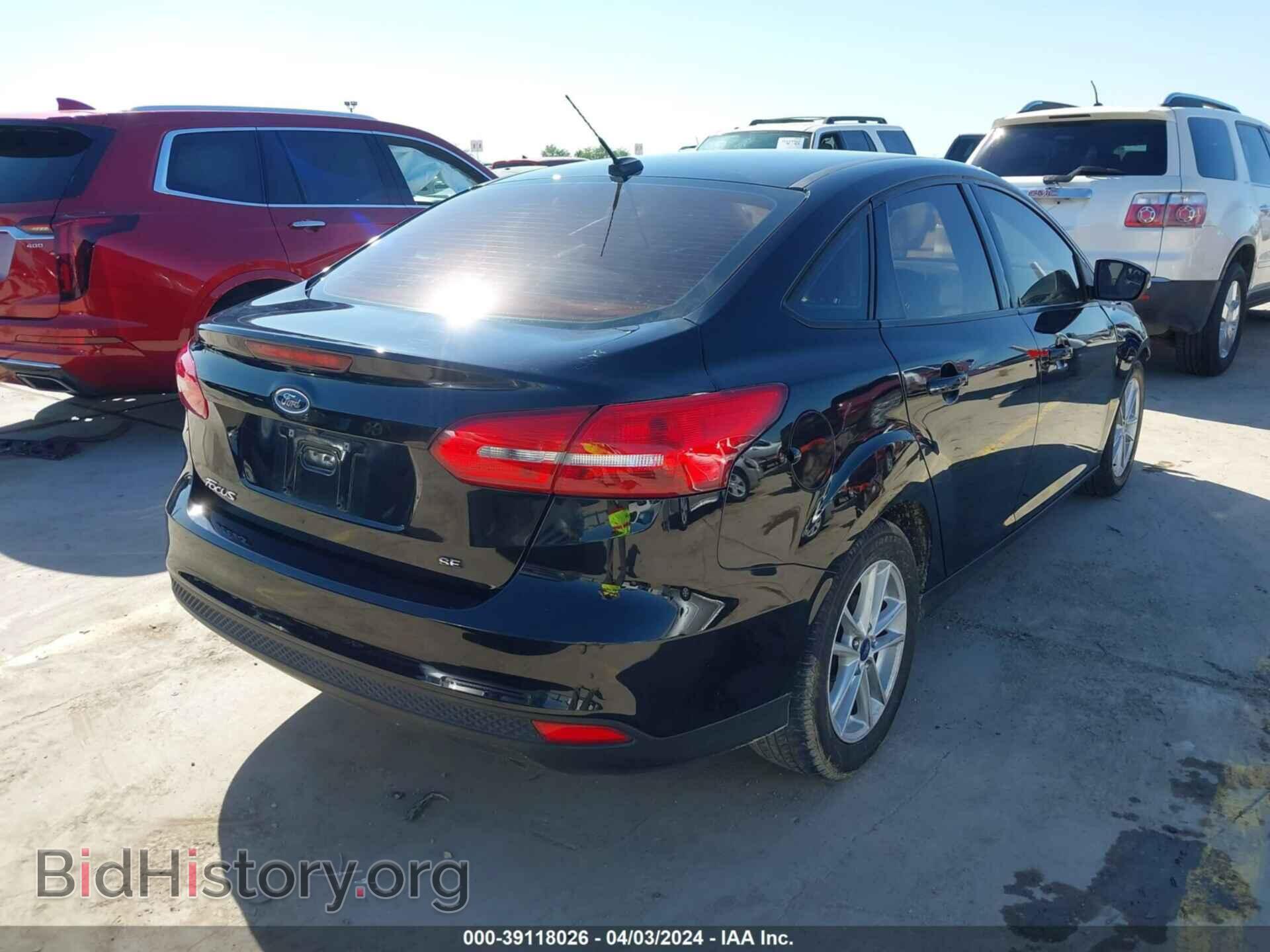 2017 FORD FOCUS - VIN: 1FADP3F2XHL332633 - Фото 4