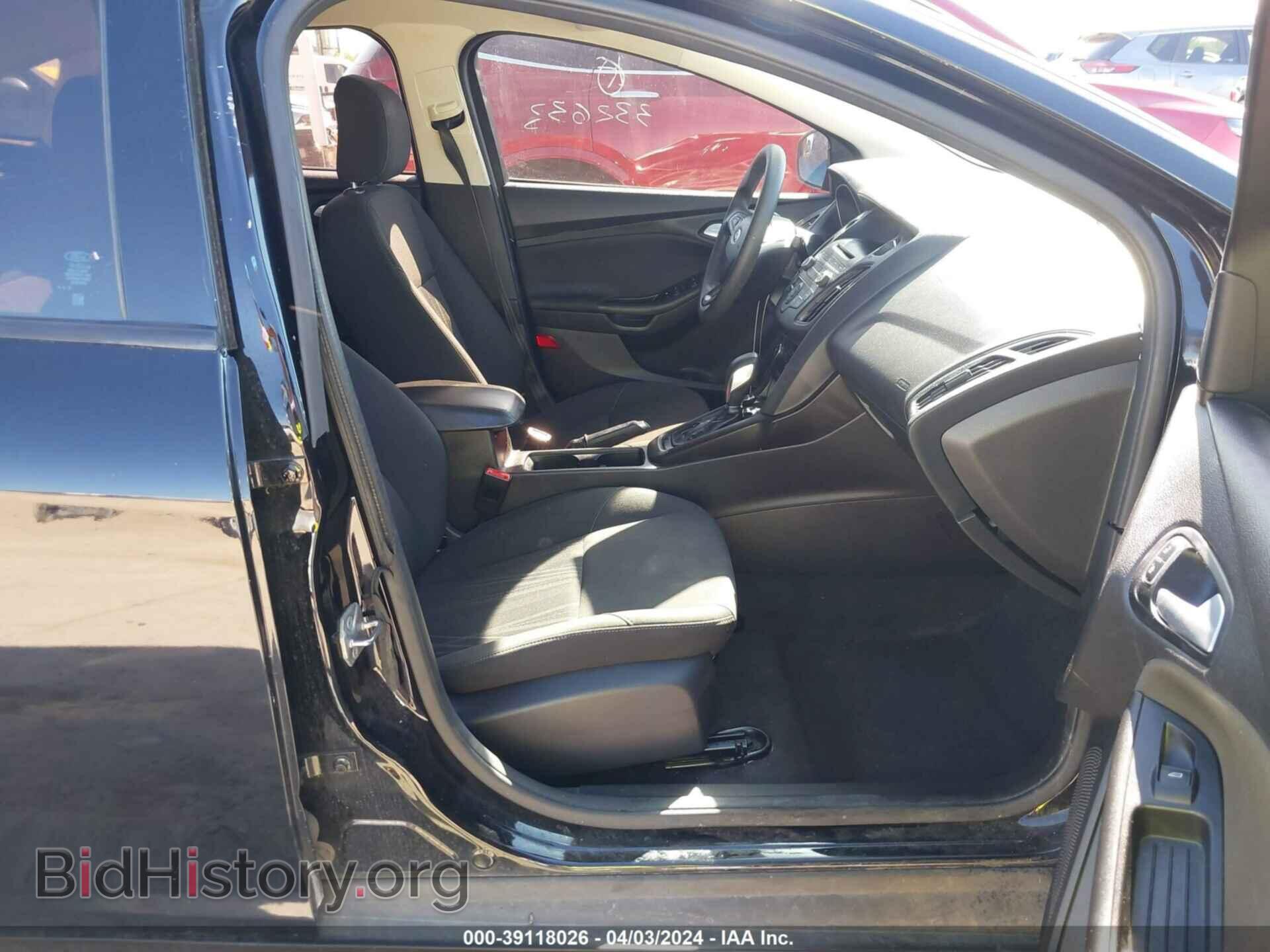 2017 FORD FOCUS - VIN: 1FADP3F2XHL332633 - Фото 5