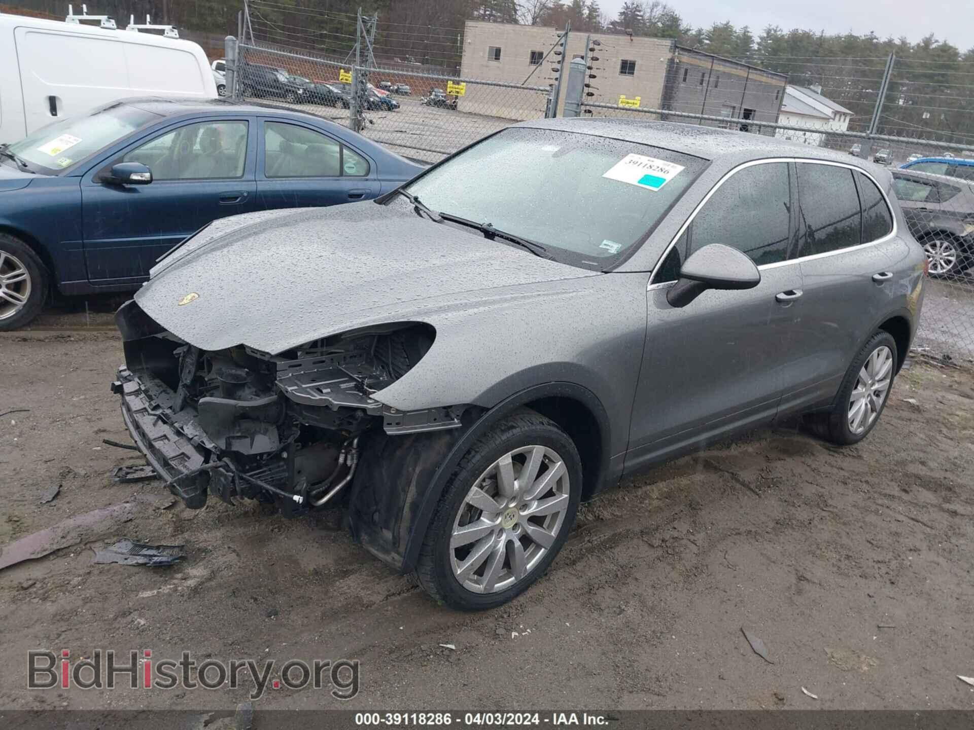 2011 PORSCHE CAYENNE - VIN: WP1AA2A27BLA08965 - Фото 2
