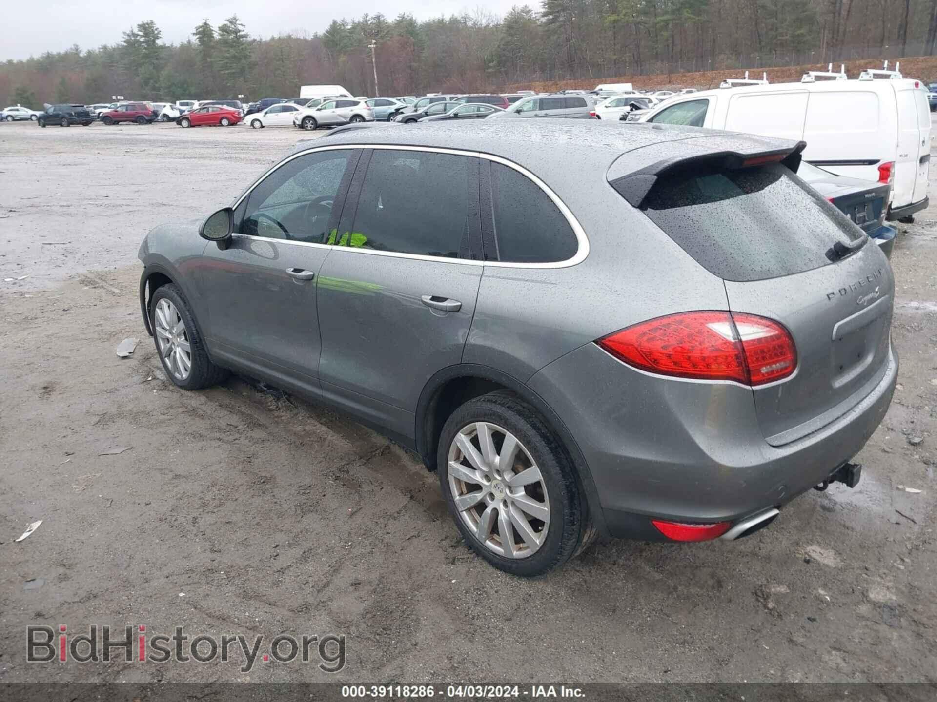 2011 PORSCHE CAYENNE - VIN: WP1AA2A27BLA08965 - Фото 3