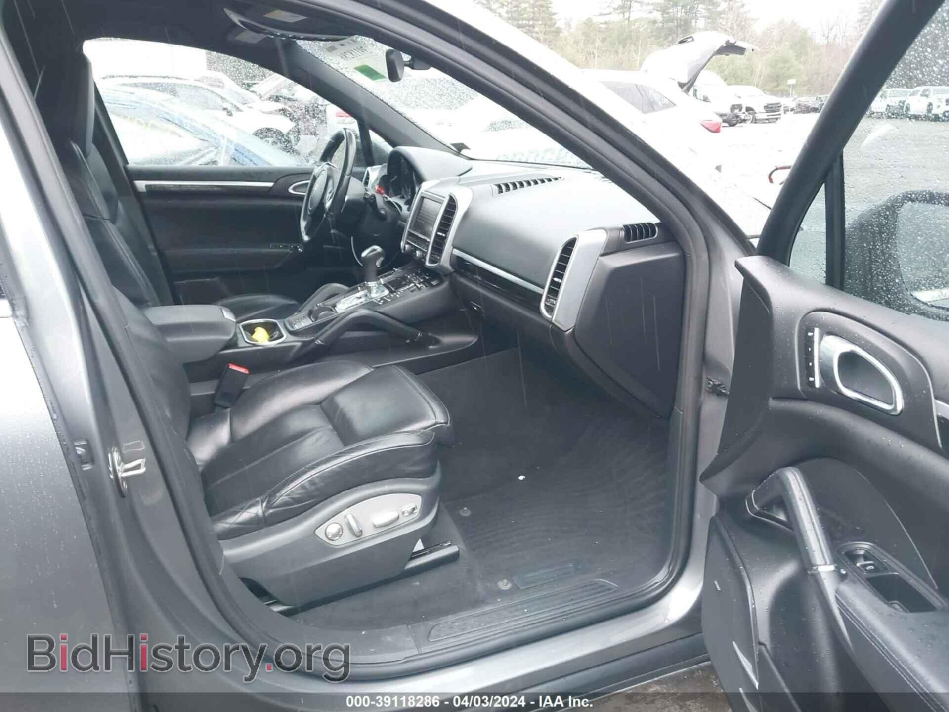 2011 PORSCHE CAYENNE - VIN: WP1AA2A27BLA08965 - Фото 5