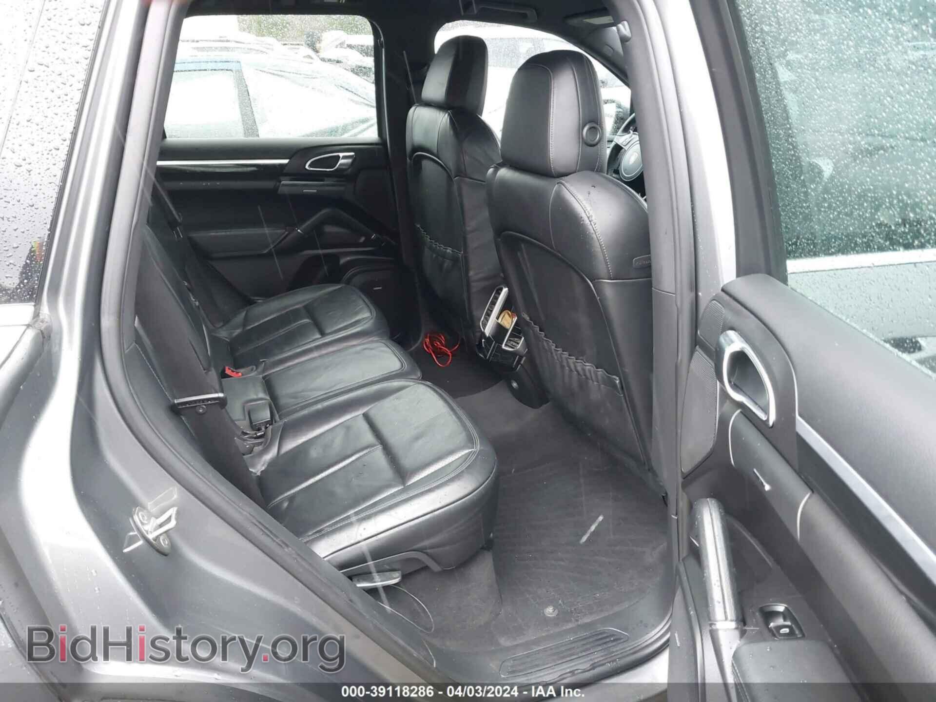 2011 PORSCHE CAYENNE - VIN: WP1AA2A27BLA08965 - Фото 8