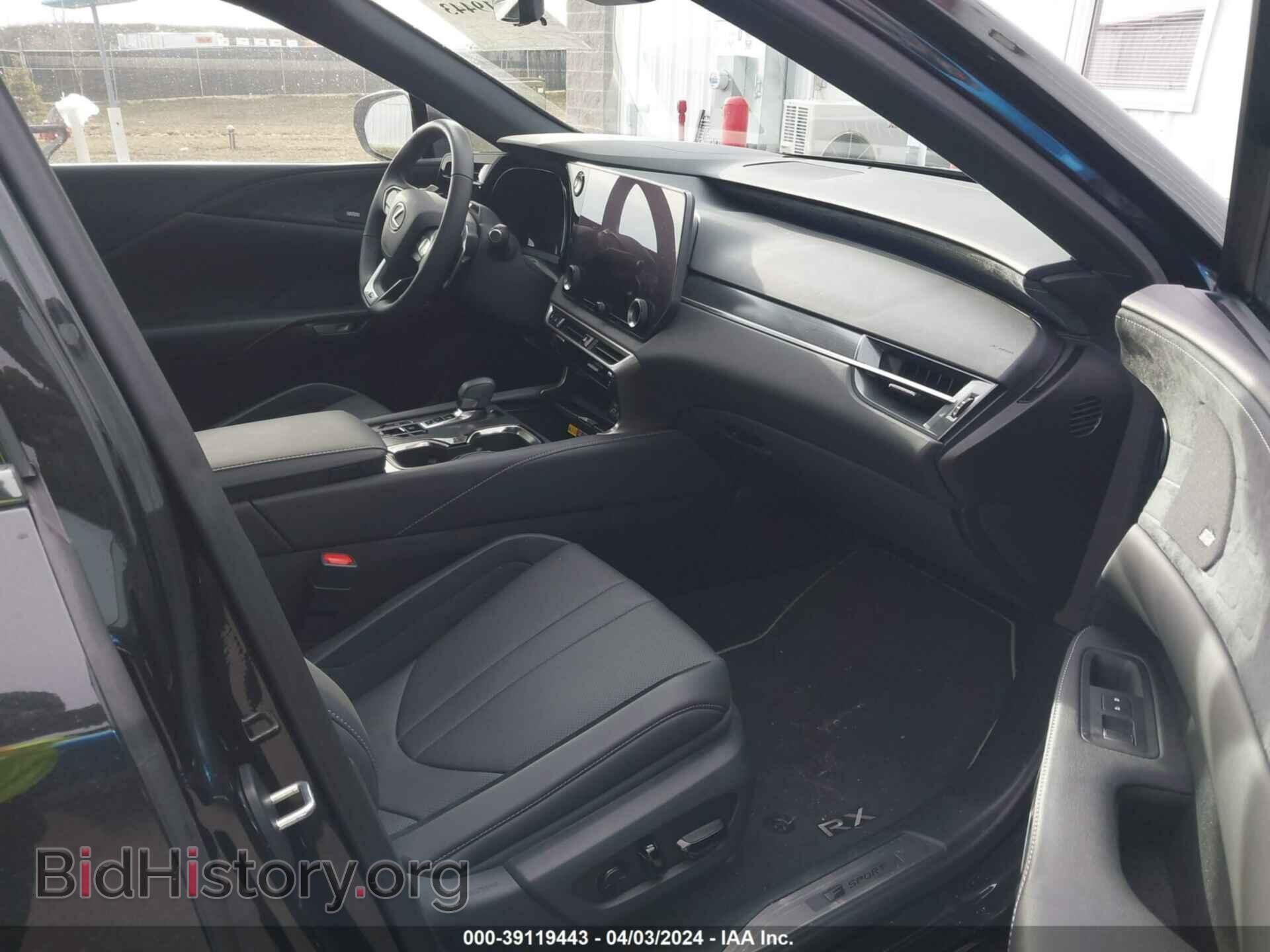 2023 LEXUS RX - VIN: 2T2BCMEA9PC005203 - Фото 5