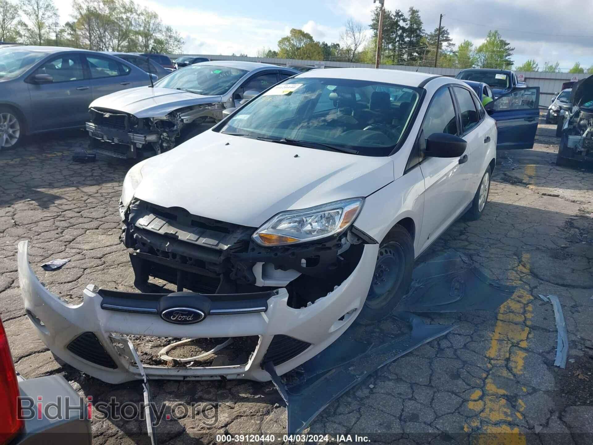 2013 FORD FOCUS - VIN: 1FADP3E26DL145207 - Photo 2