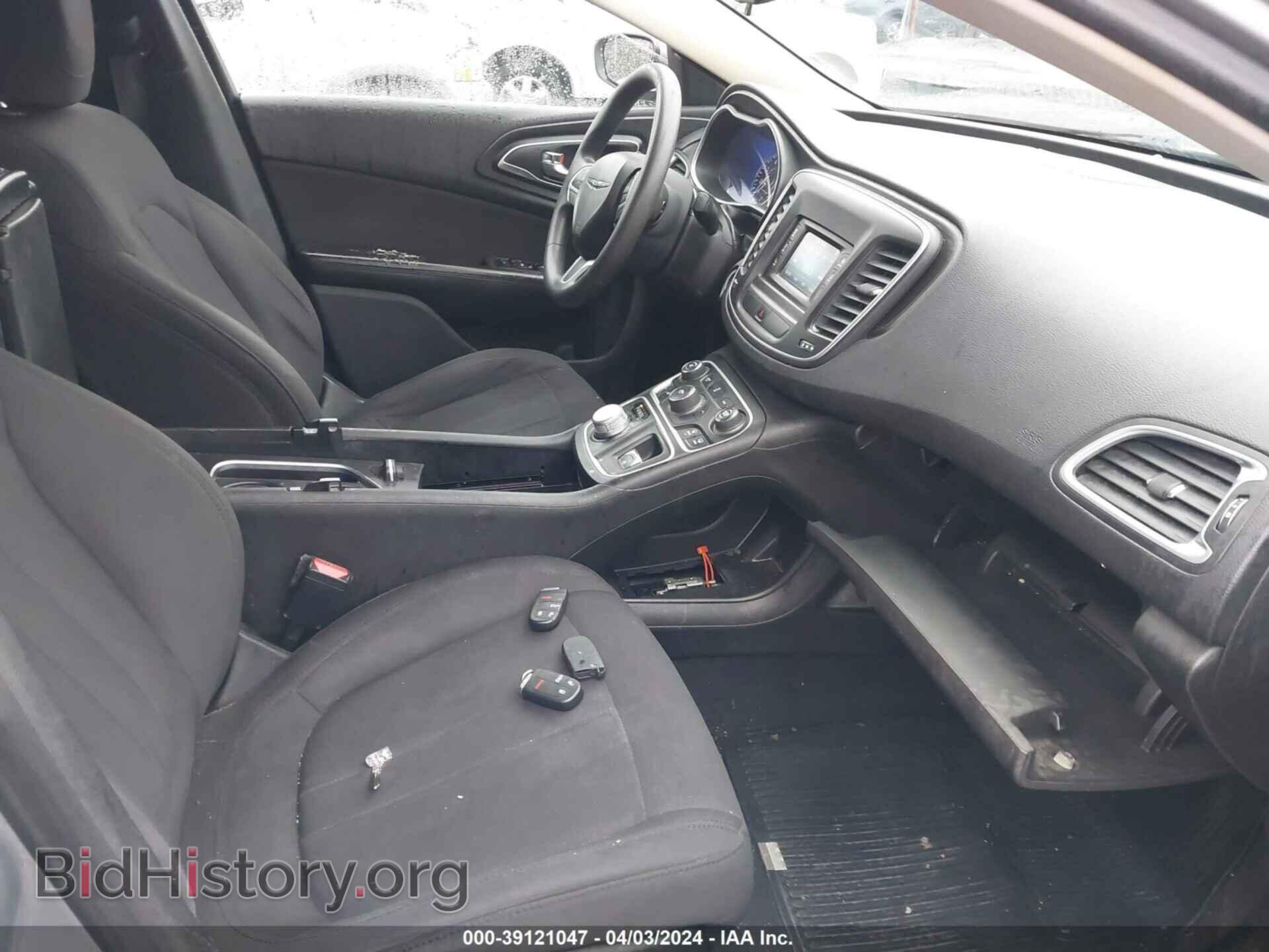 2015 CHRYSLER 200 - VIN: 1C3CCCAB5FN570906 - Фото 5