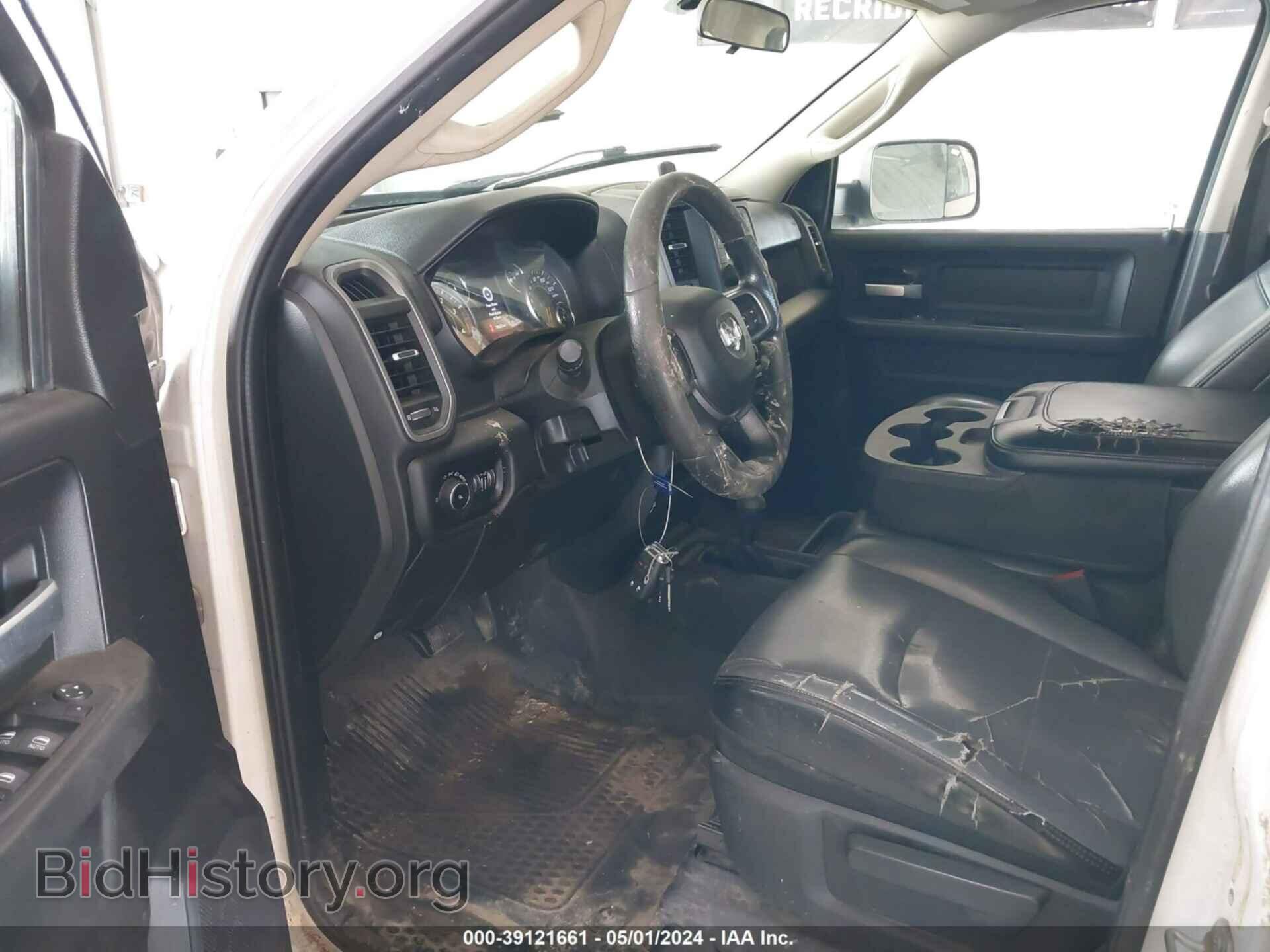 2019 RAM 2500 - VIN: 3C6UR5CL9KG631975 - Фото 5