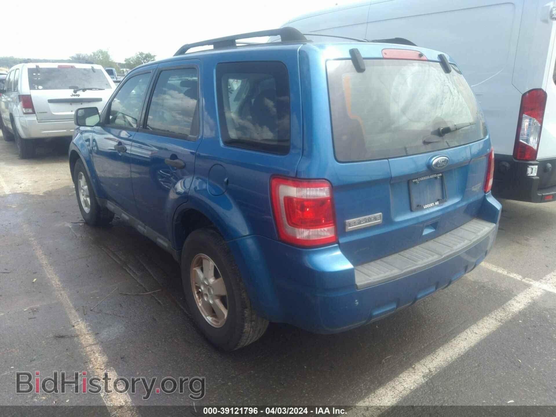 2011 FORD ESCAPE - VIN: 1FMCU0C76BKB77407 - Фото 3