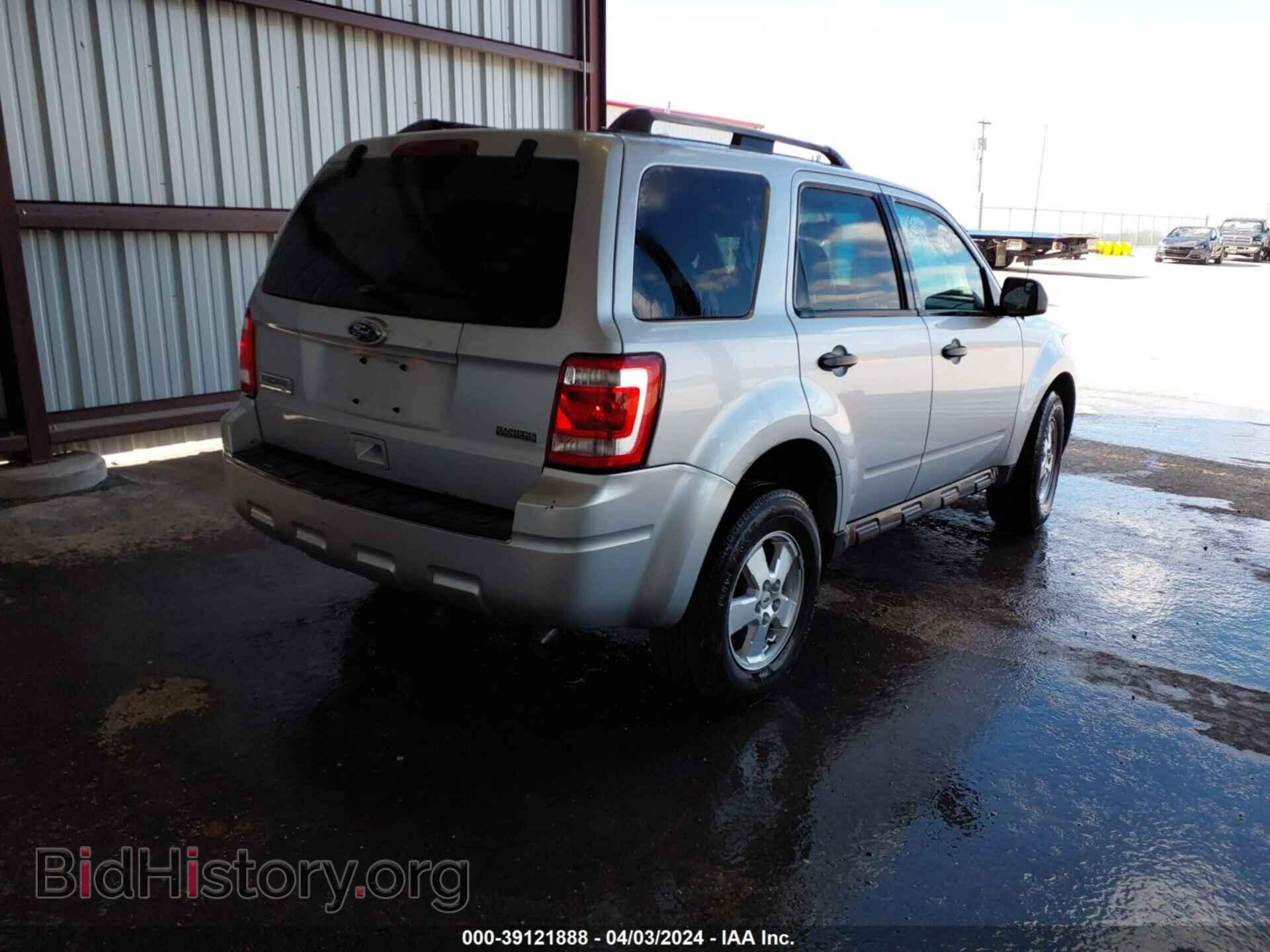 2011 FORD ESCAPE - VIN: 1FMCU0D79BKC63275 - Фото 4