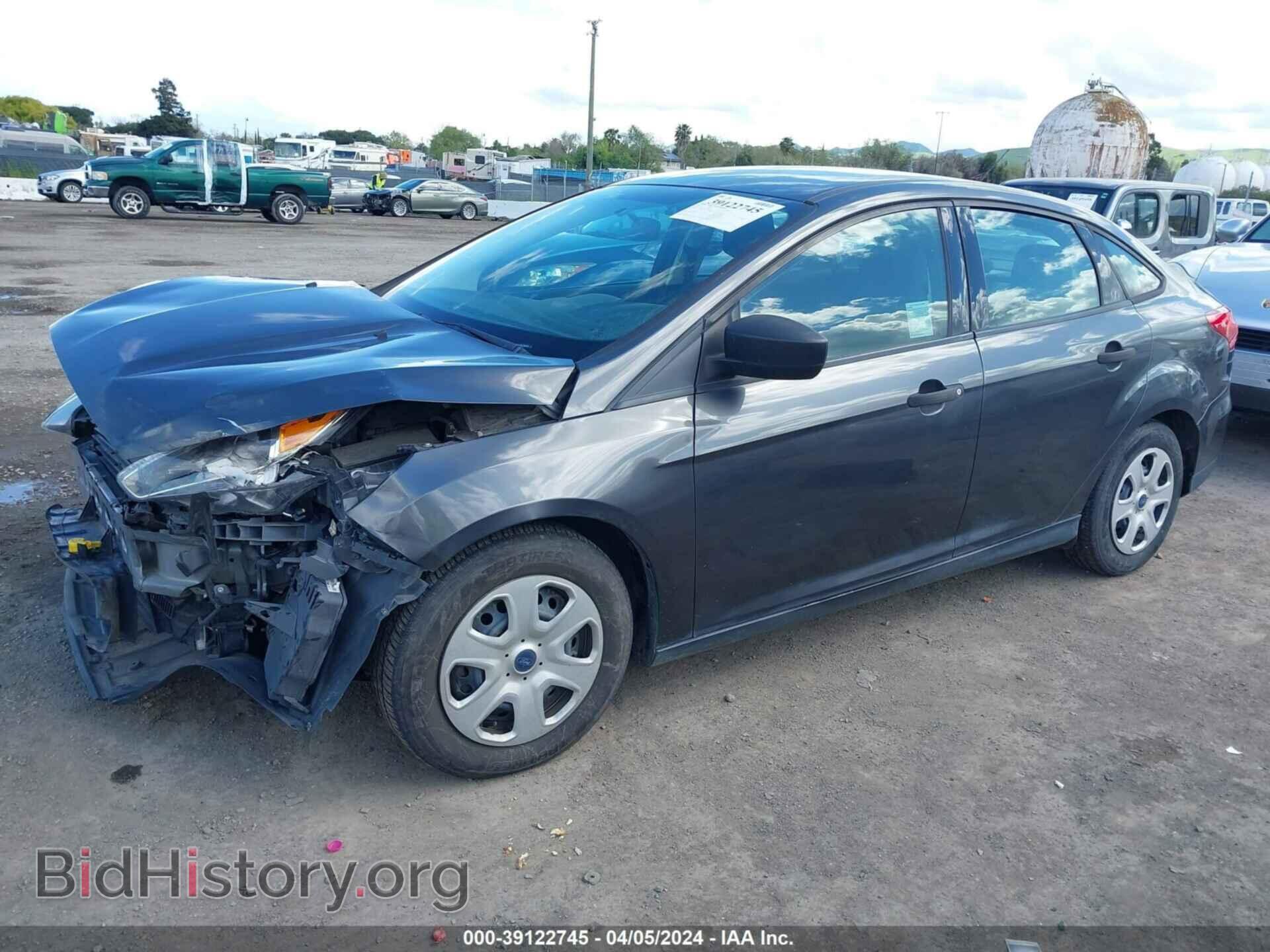 2017 FORD FOCUS - VIN: 1FADP3E27HL308646 - Фото 2