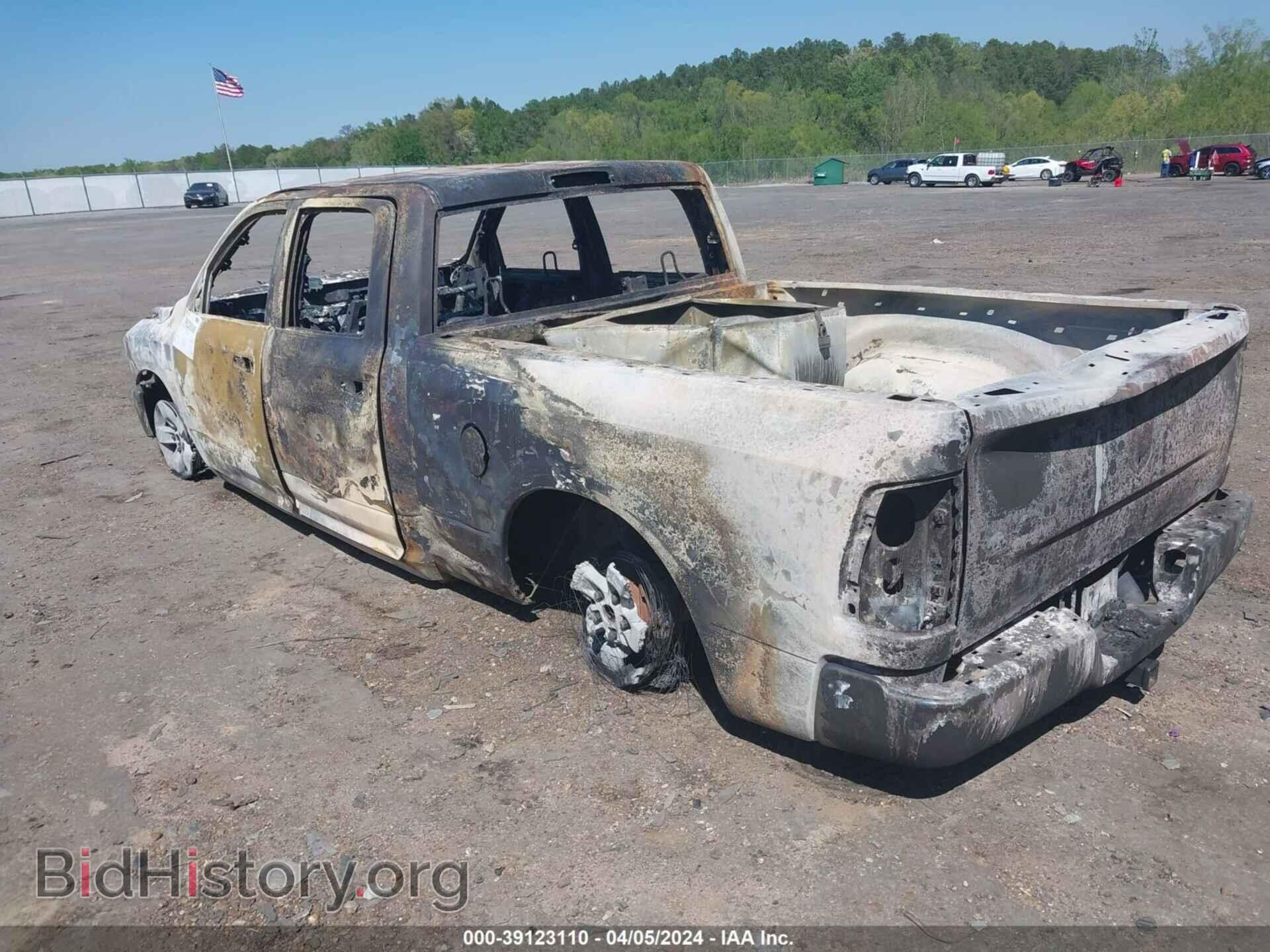 2019 RAM 1500 CLASSIC - VIN: 1C6RR7TT3KS689669 - Фото 3