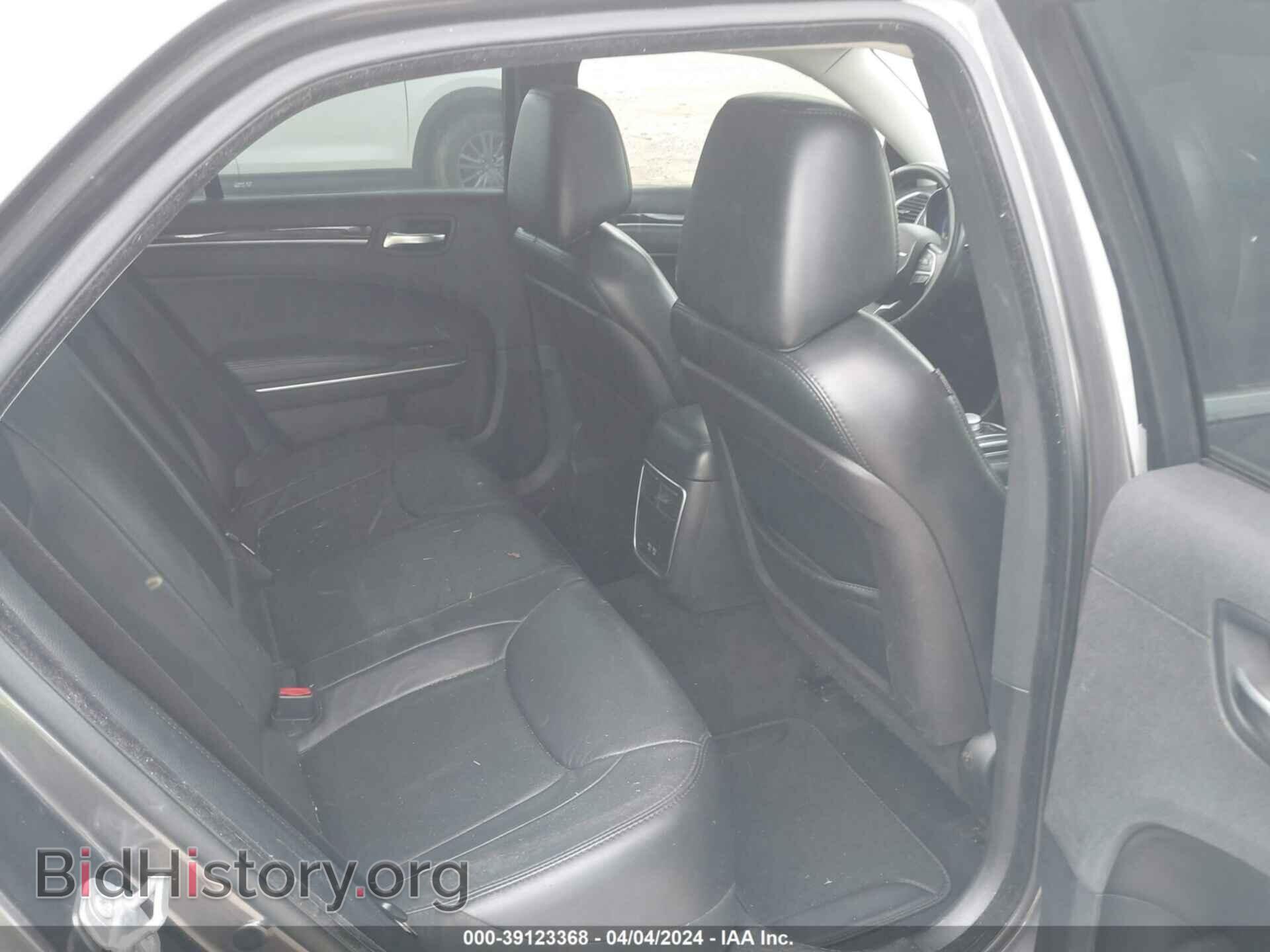 2015 CHRYSLER 300 - VIN: 2C3CCAAG0FH867686 - Фото 8