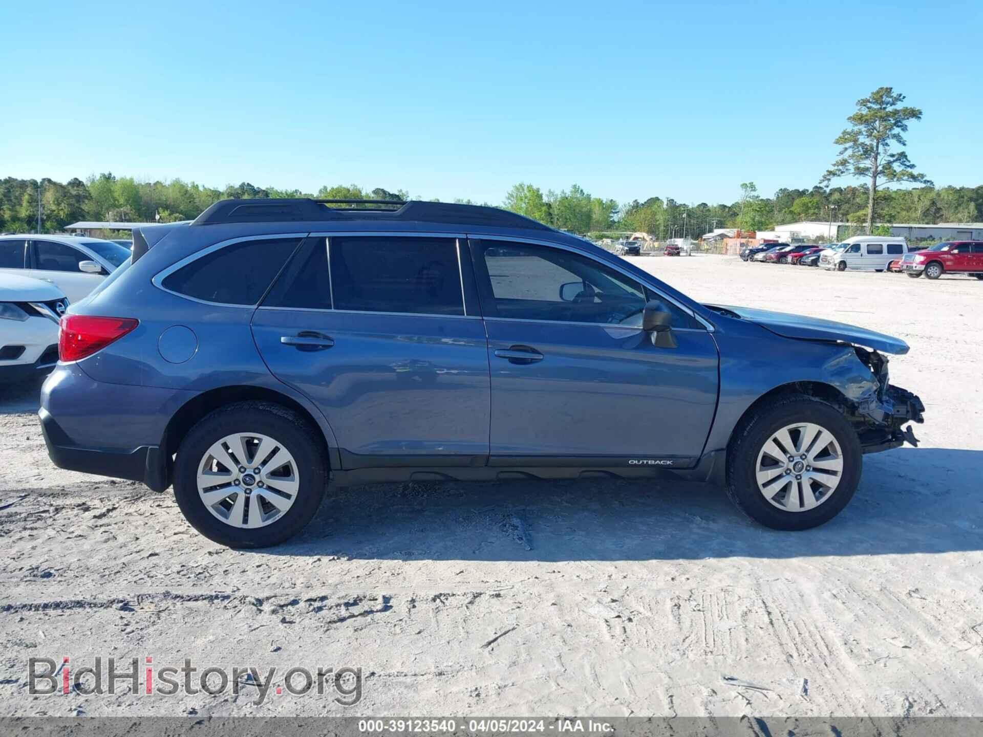 2018 SUBARU OUTBACK - VIN: 4S4BSAACXJ3273203 - Фото 13