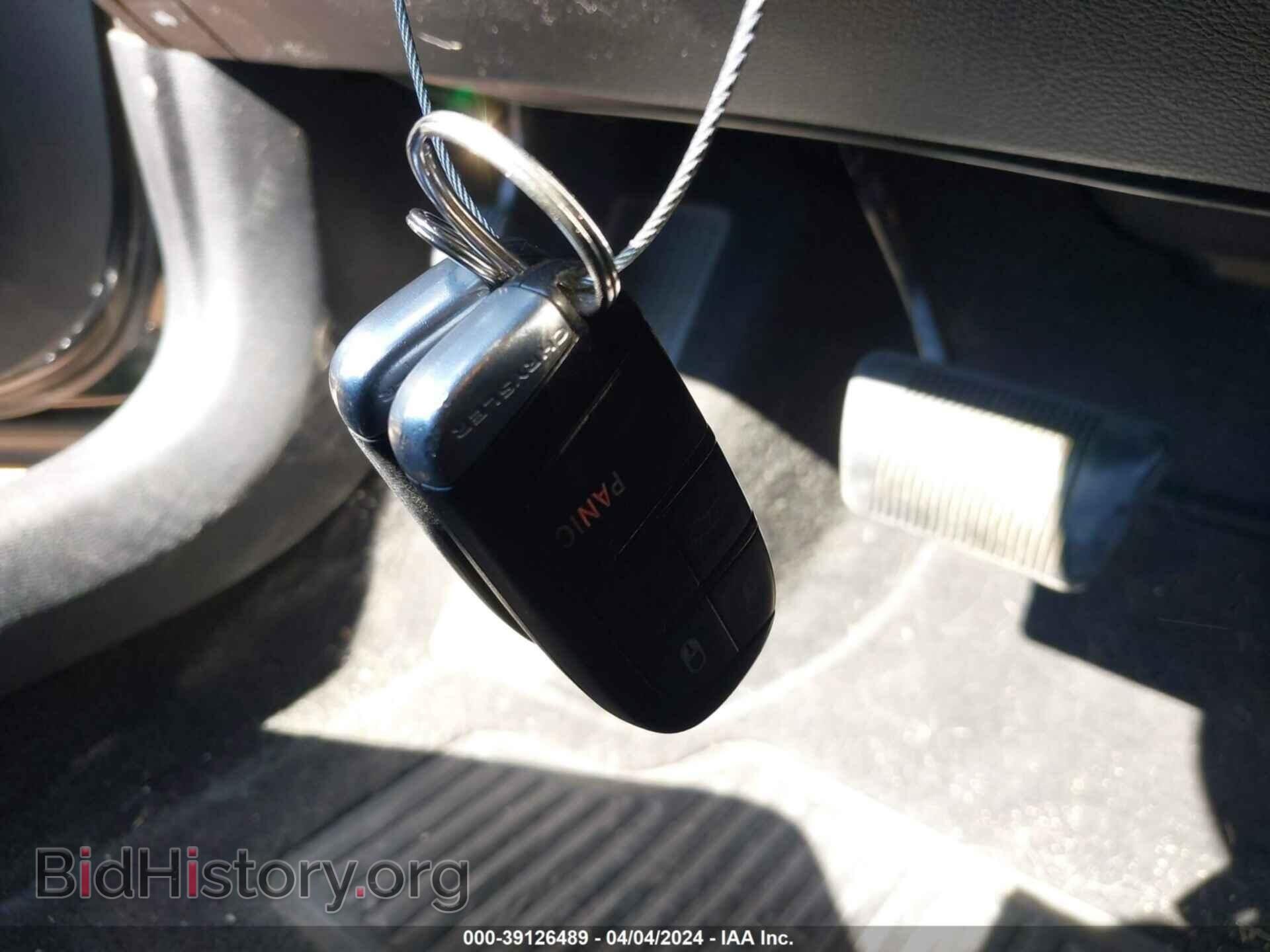 2013 CHRYSLER 300 - VIN: 2C3CCAXJ4DH709934 - Фото 11