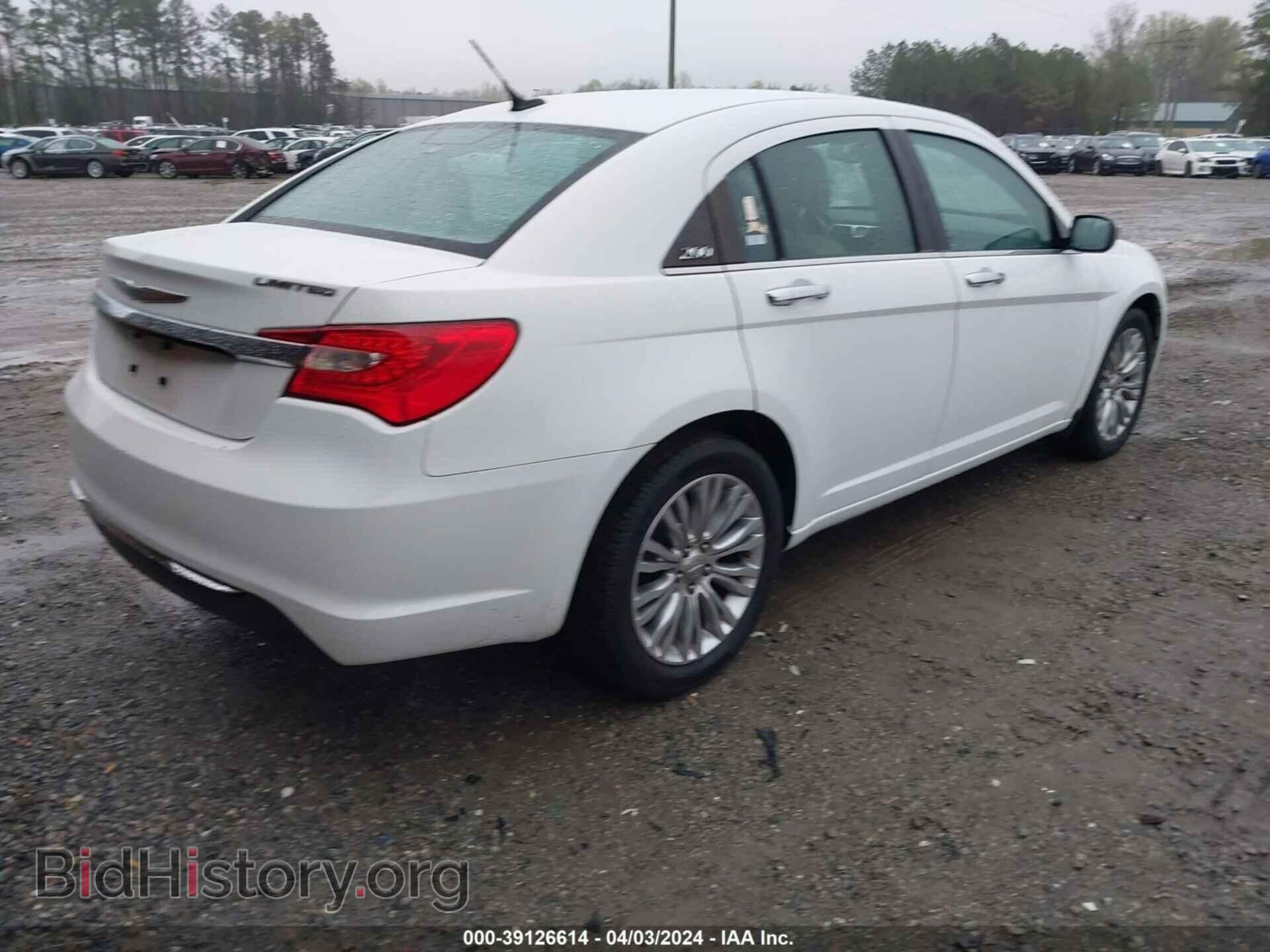 2013 CHRYSLER 200 - VIN: 1C3CCBCG4DN627631 - Фото 4