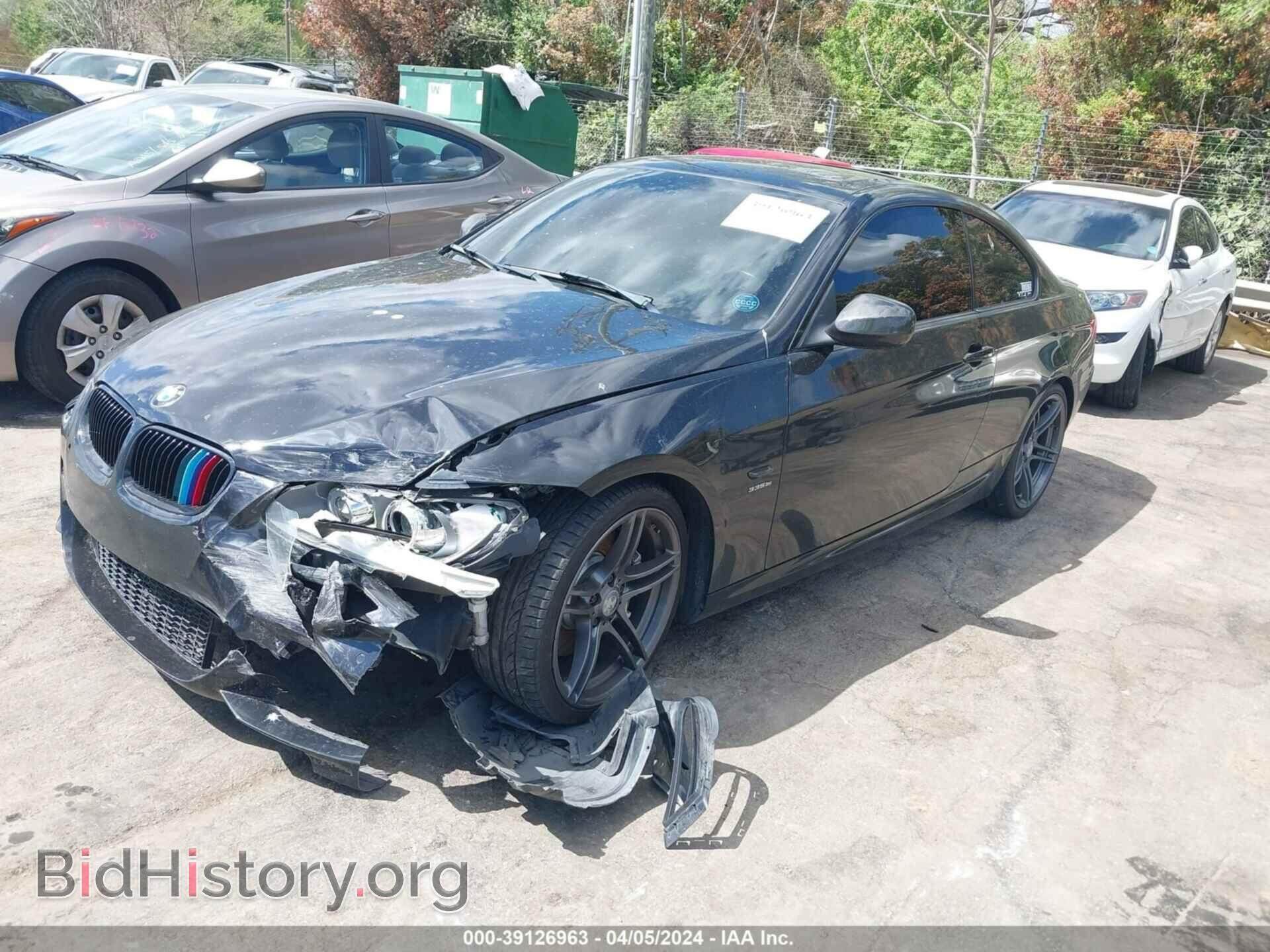2012 BMW 335IS - VIN: WBAKG1C5XCE839563 - Фото 2