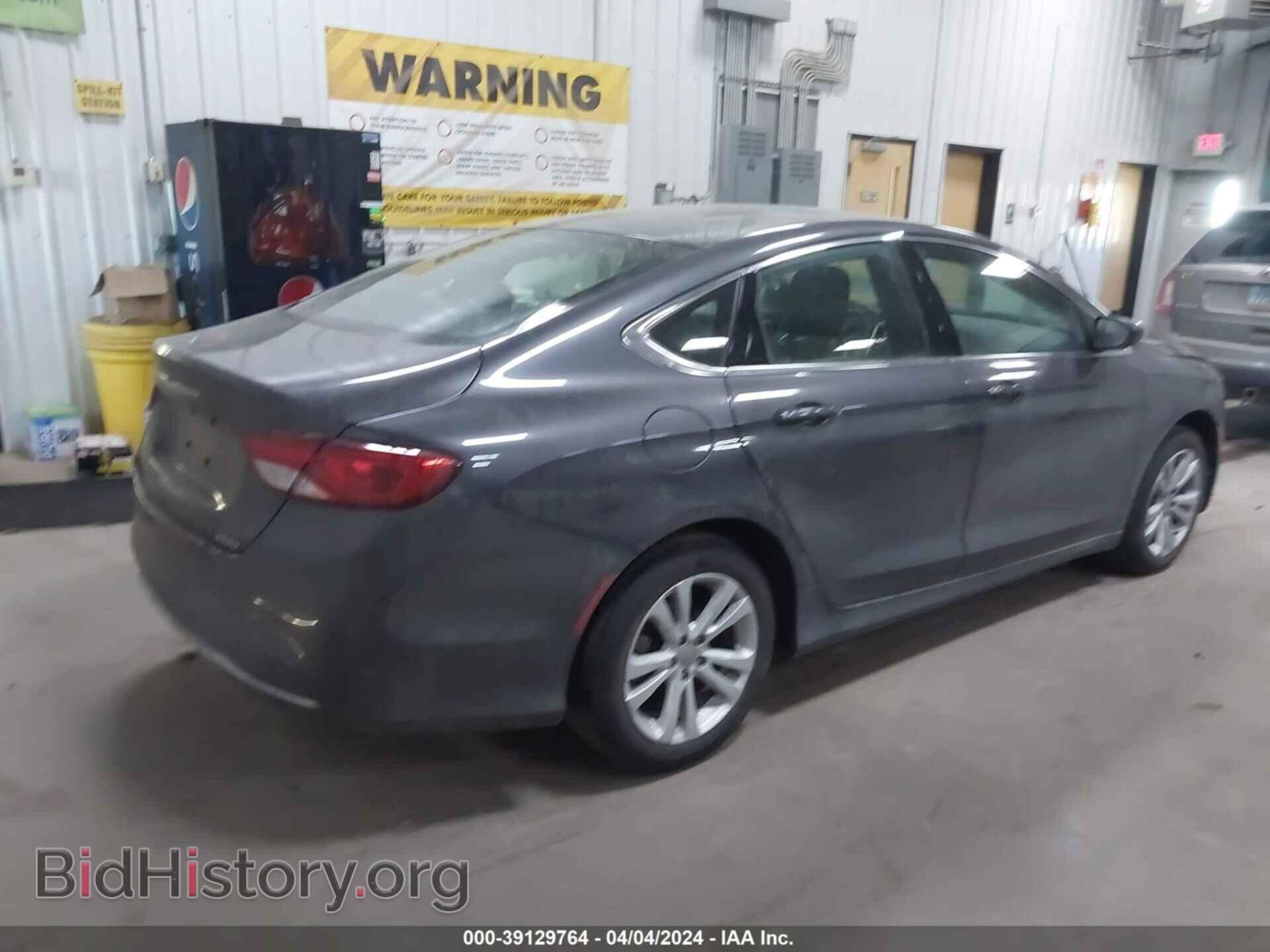 2016 CHRYSLER 200 - VIN: 1C3CCCAB5GN138267 - Photo 4