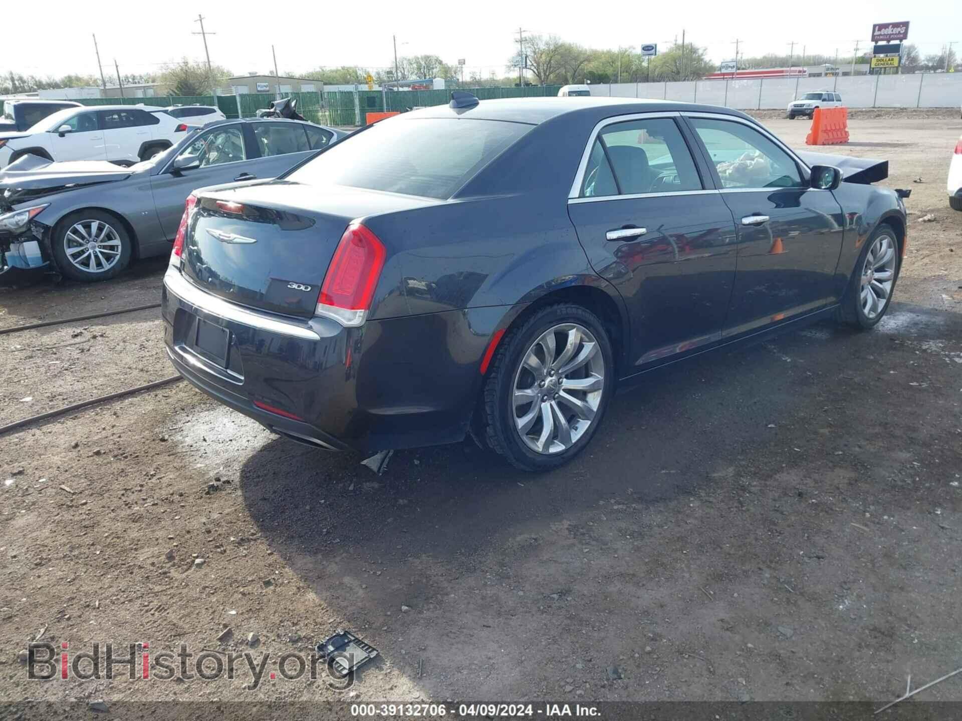 2018 CHRYSLER 300 - VIN: 2C3CCAEG0JH140213 - Фото 4