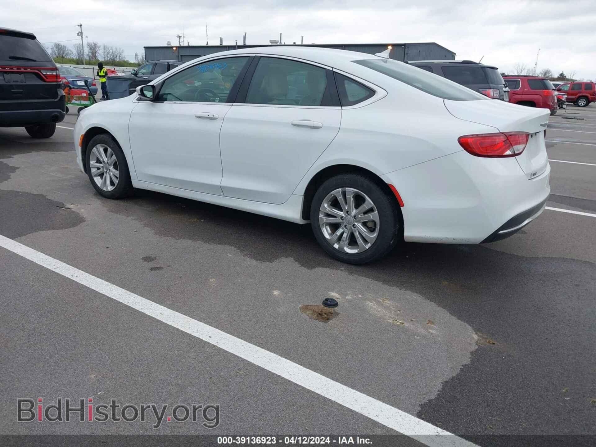 2017 CHRYSLER 200 - VIN: 1C3CCCAB1HN500273 - Фото 3