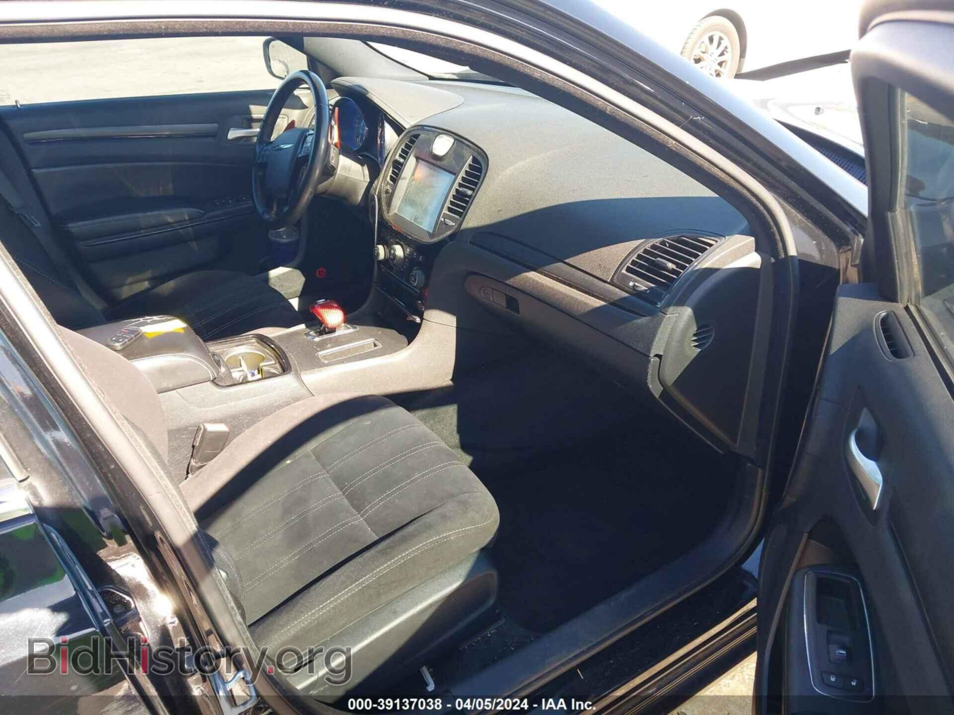2012 CHRYSLER 300 - VIN: 2C3CCABG9CH231763 - Photo 5