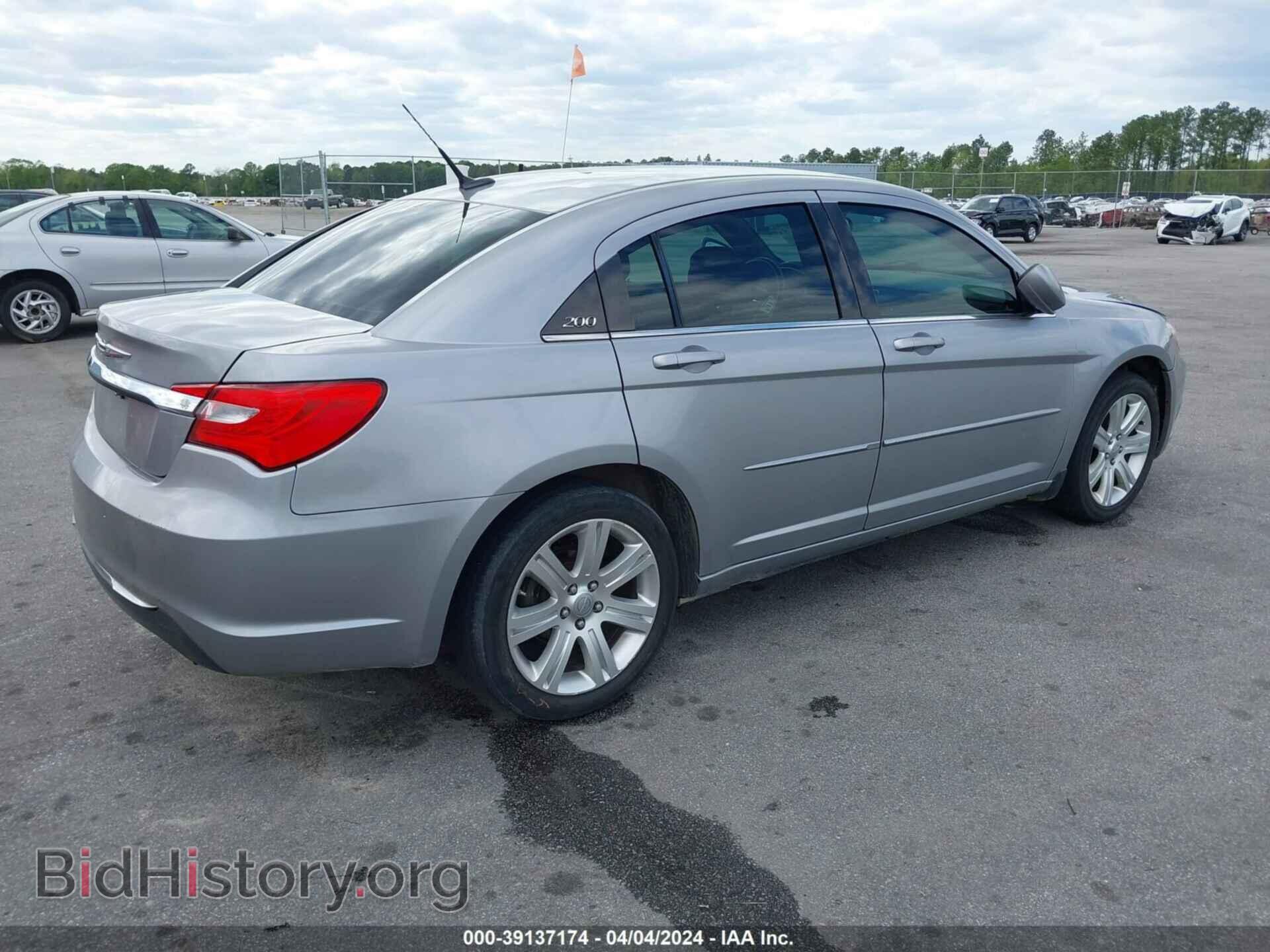 2013 CHRYSLER 200 - VIN: 1C3CCBBB8DN656281 - Фото 4