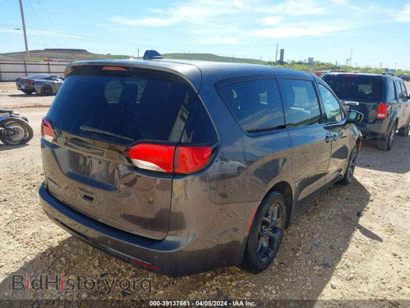2019 Chrysler PACIFICA (VIN 2C4RC1FG0KR522838) — photo 4 of 17