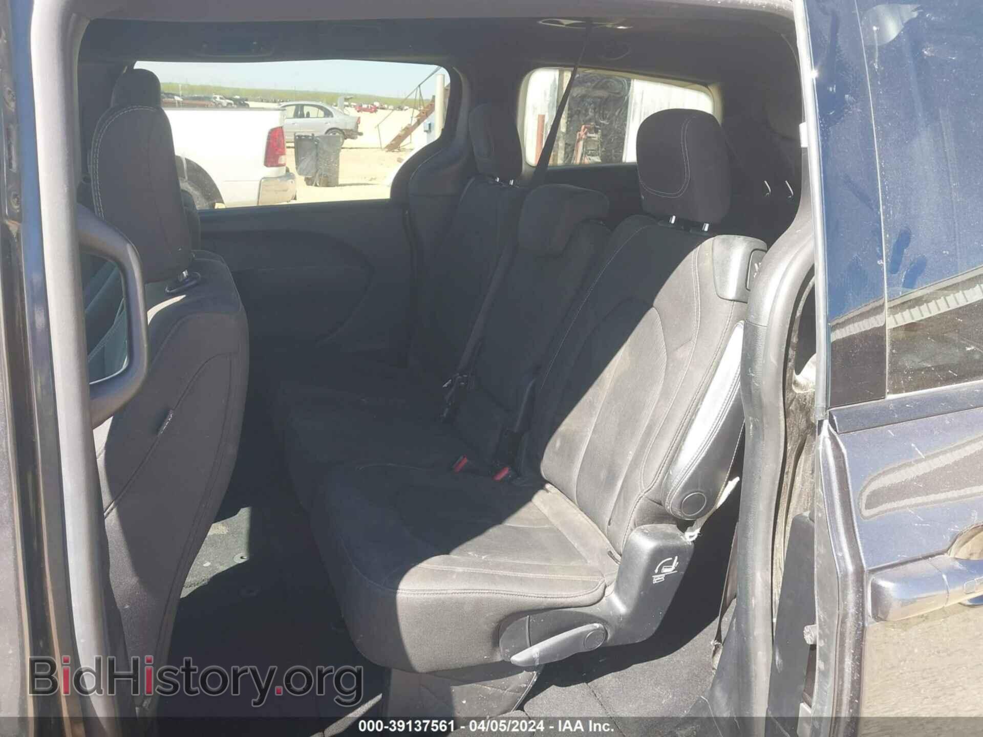 2019 CHRYSLER PACIFICA - VIN: 2C4RC1FG0KR522838 - Фото 8