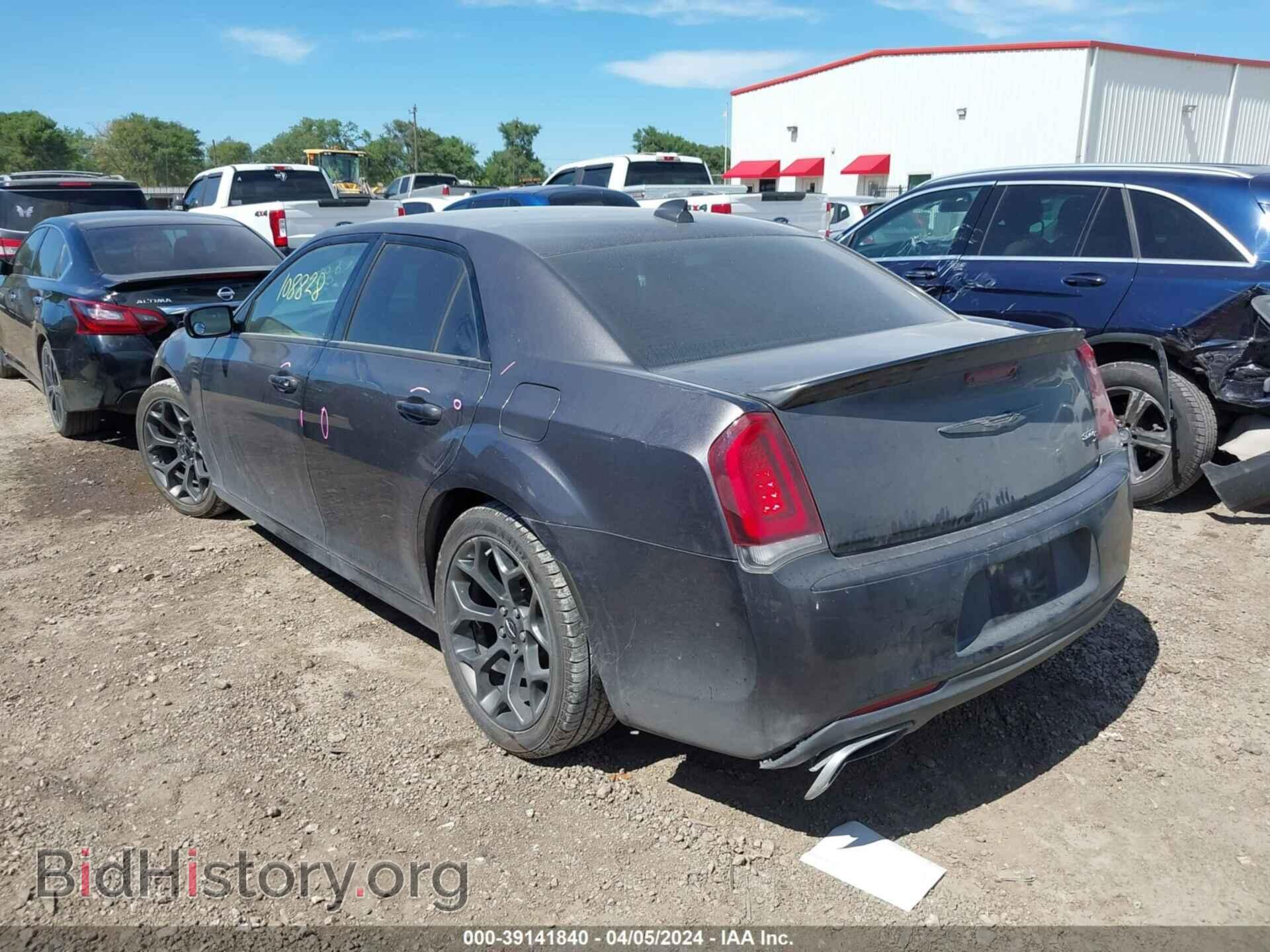 2017 CHRYSLER 300 - VIN: 2C3CCABG9HH664829 - Фото 3