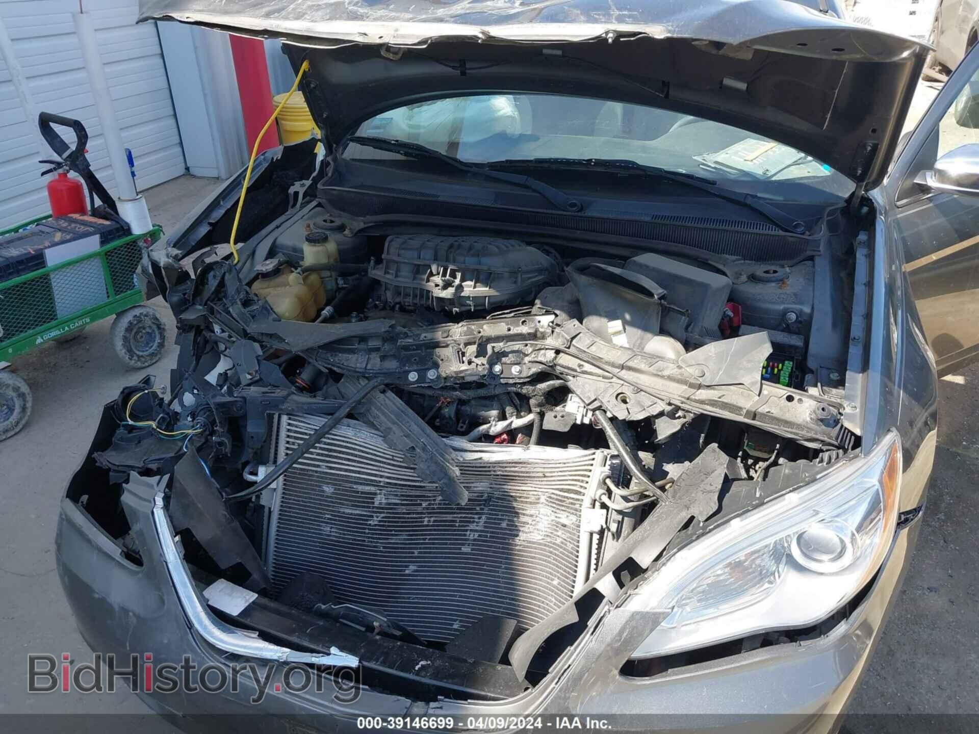 2013 CHRYSLER 200 - VIN: 1C3CCBCG3DN744777 - Фото 10