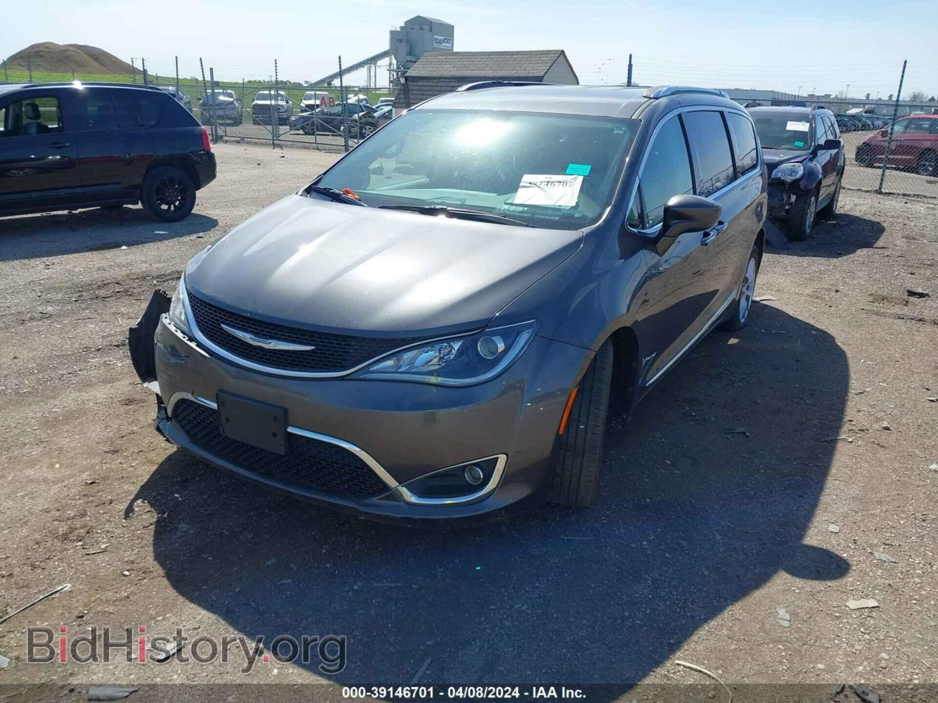 2017 CHRYSLER PACIFICA - VIN: 2C4RC1EG3HR603651 - Photo 2