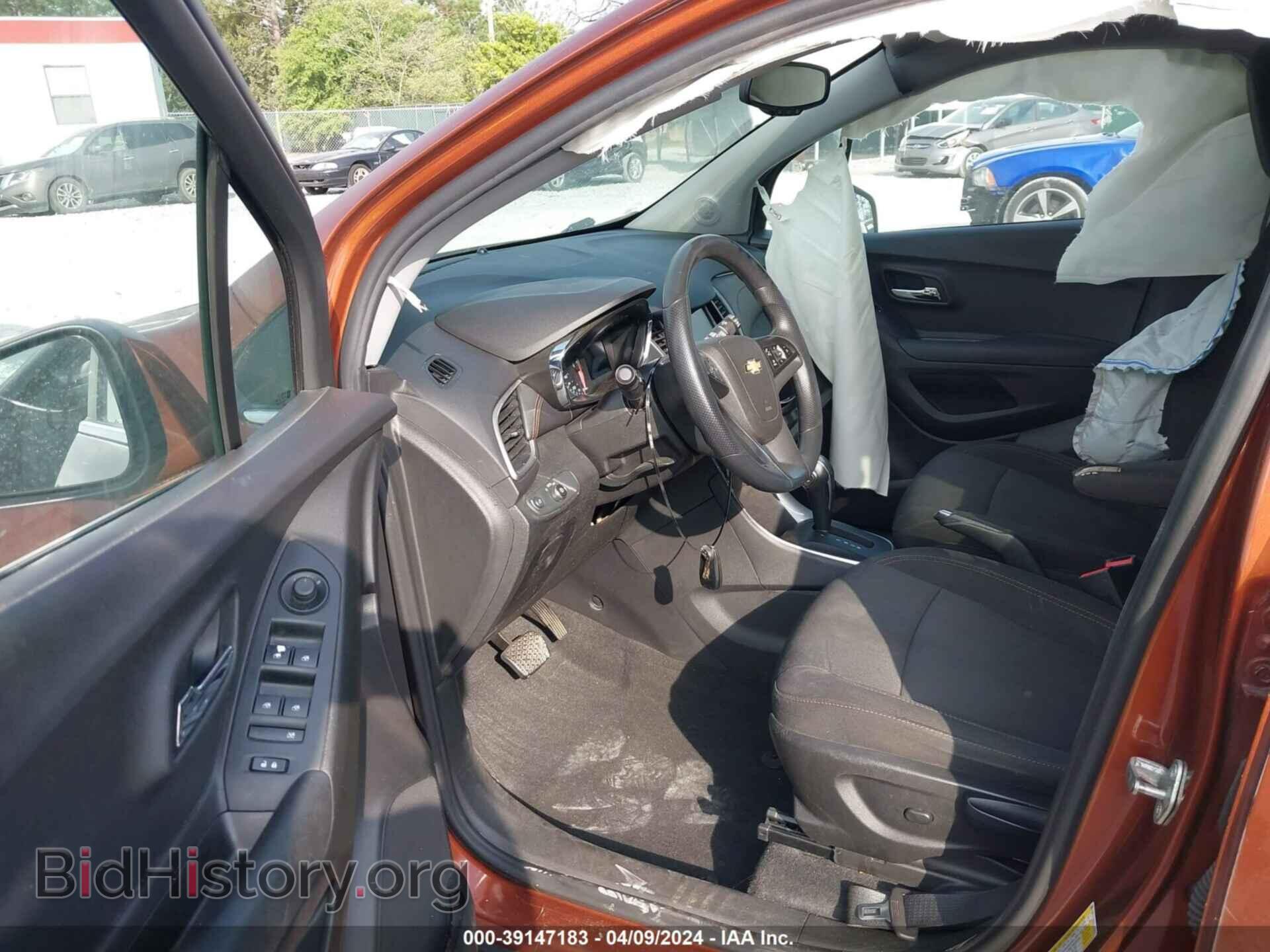 2019 CHEVROLET TRAX - VIN: 3GNCJLSB3KL265924 - Фото 5