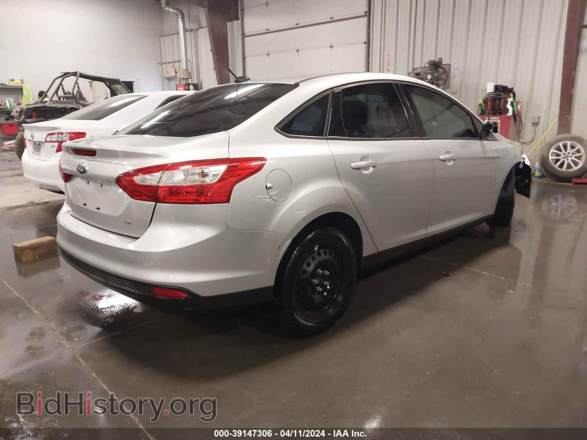 2012 FORD FOCUS - VIN: 1FAHP3F2XCL212082 - Фото 4