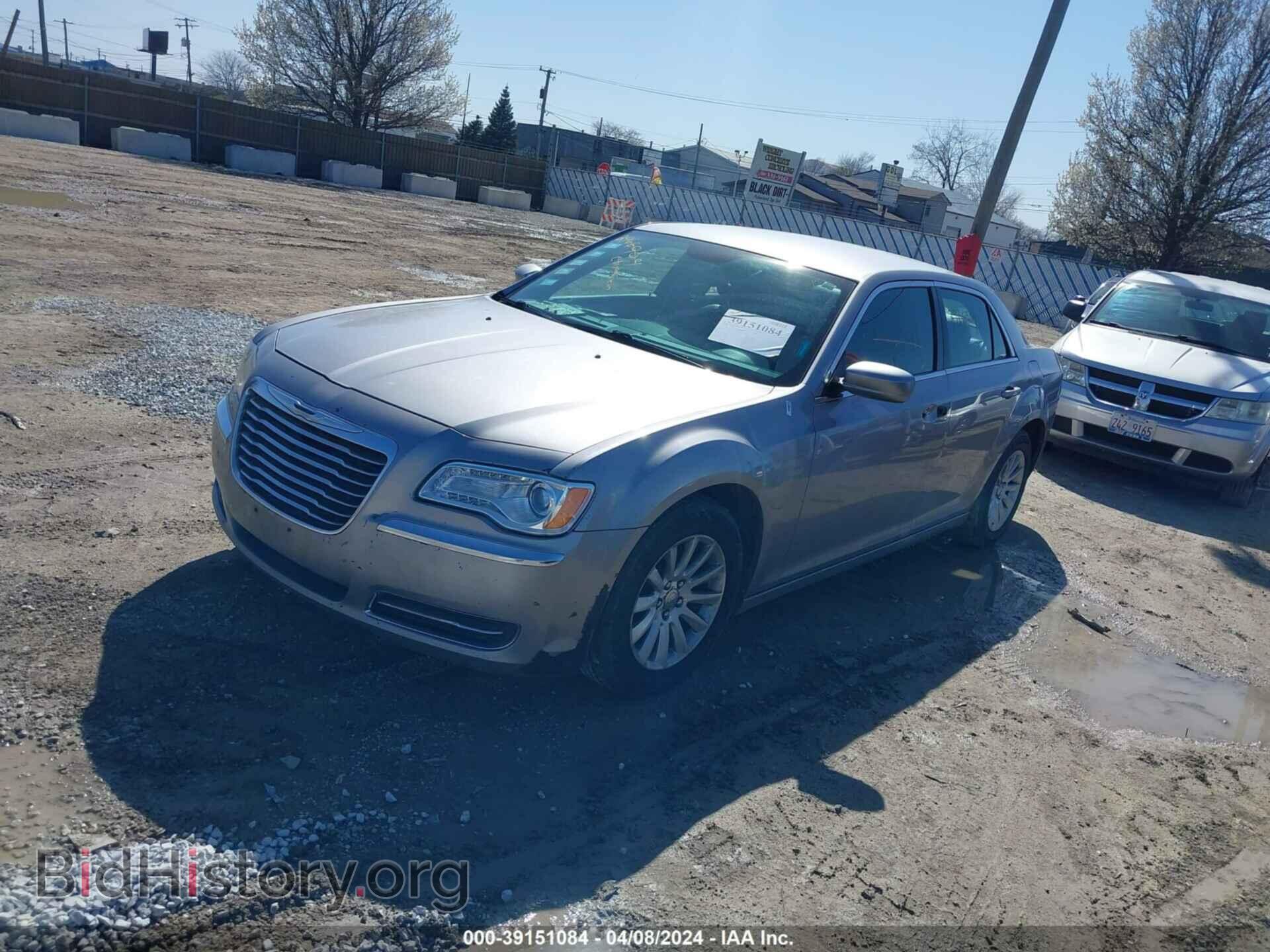 2014 CHRYSLER 300 - VIN: 2C3CCAAG3EH288691 - Фото 2