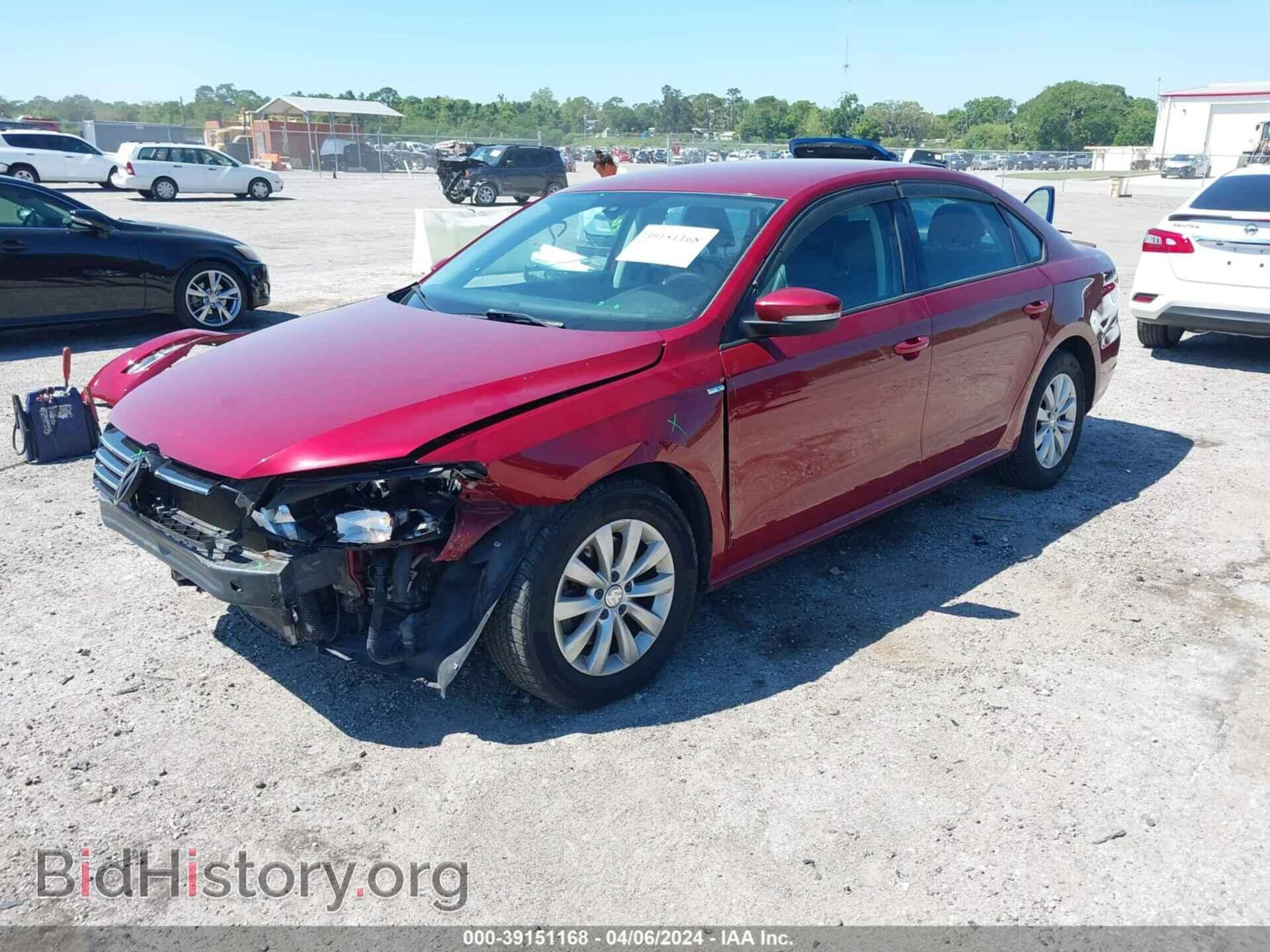 2015 VOLKSWAGEN PASSAT - VIN: 1VWAT7A32FC032207 - Фото 2