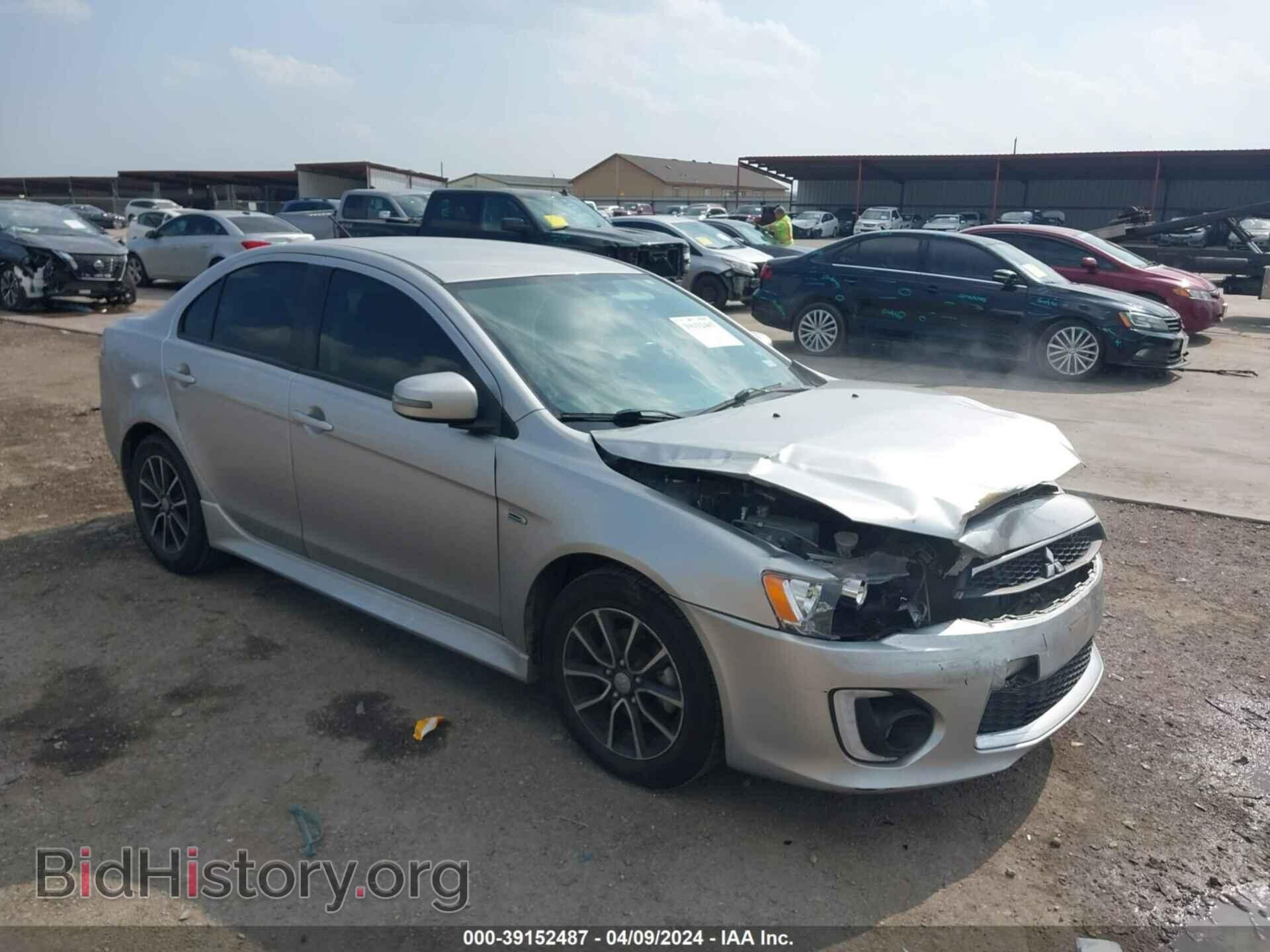 Photo JA32U2FU0HU011344 - MITSUBISHI LANCER 2017
