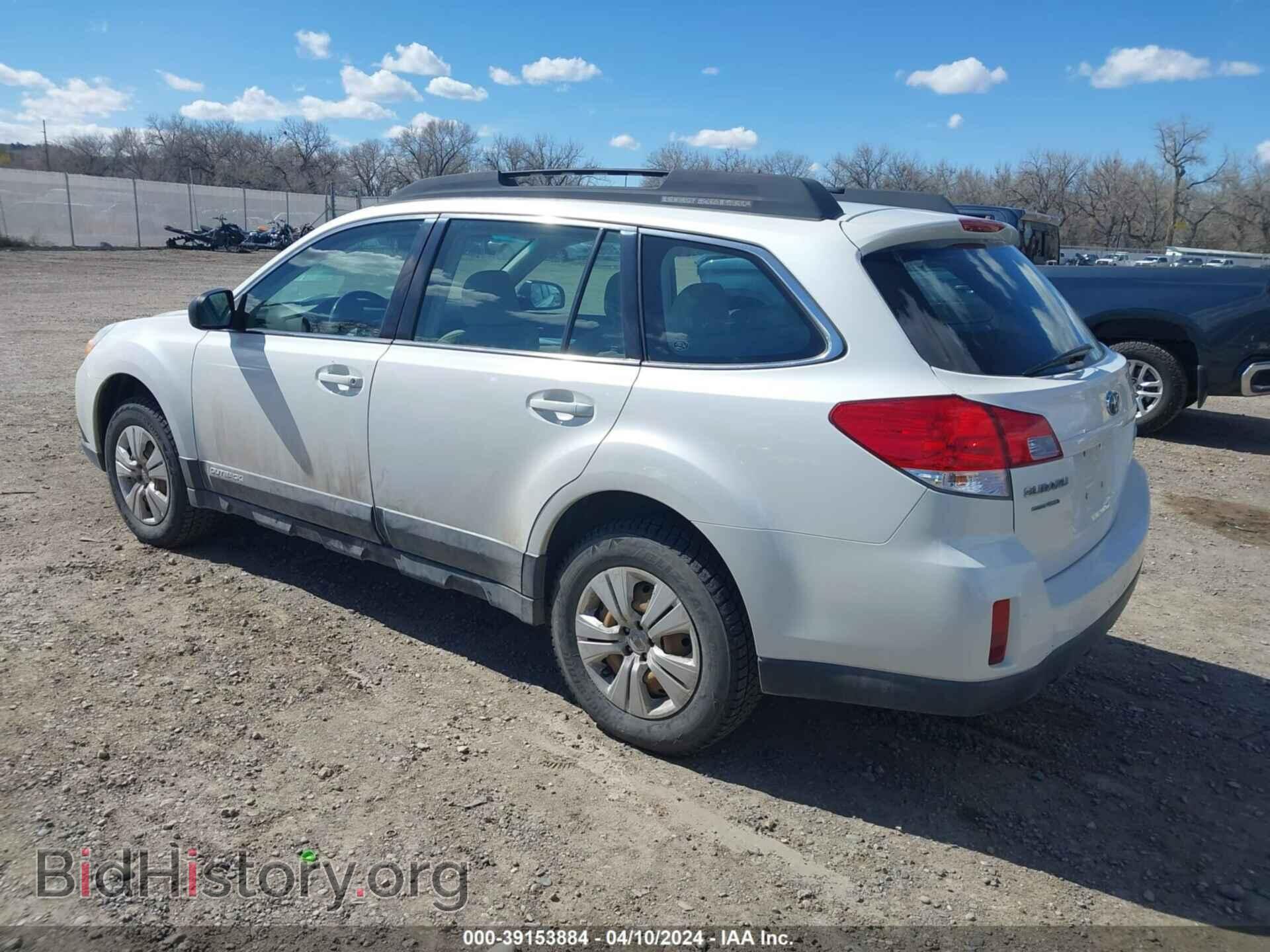 2011 SUBARU OUTBACK - VIN: 4S4BRBAC4B3355852 - Фото 3