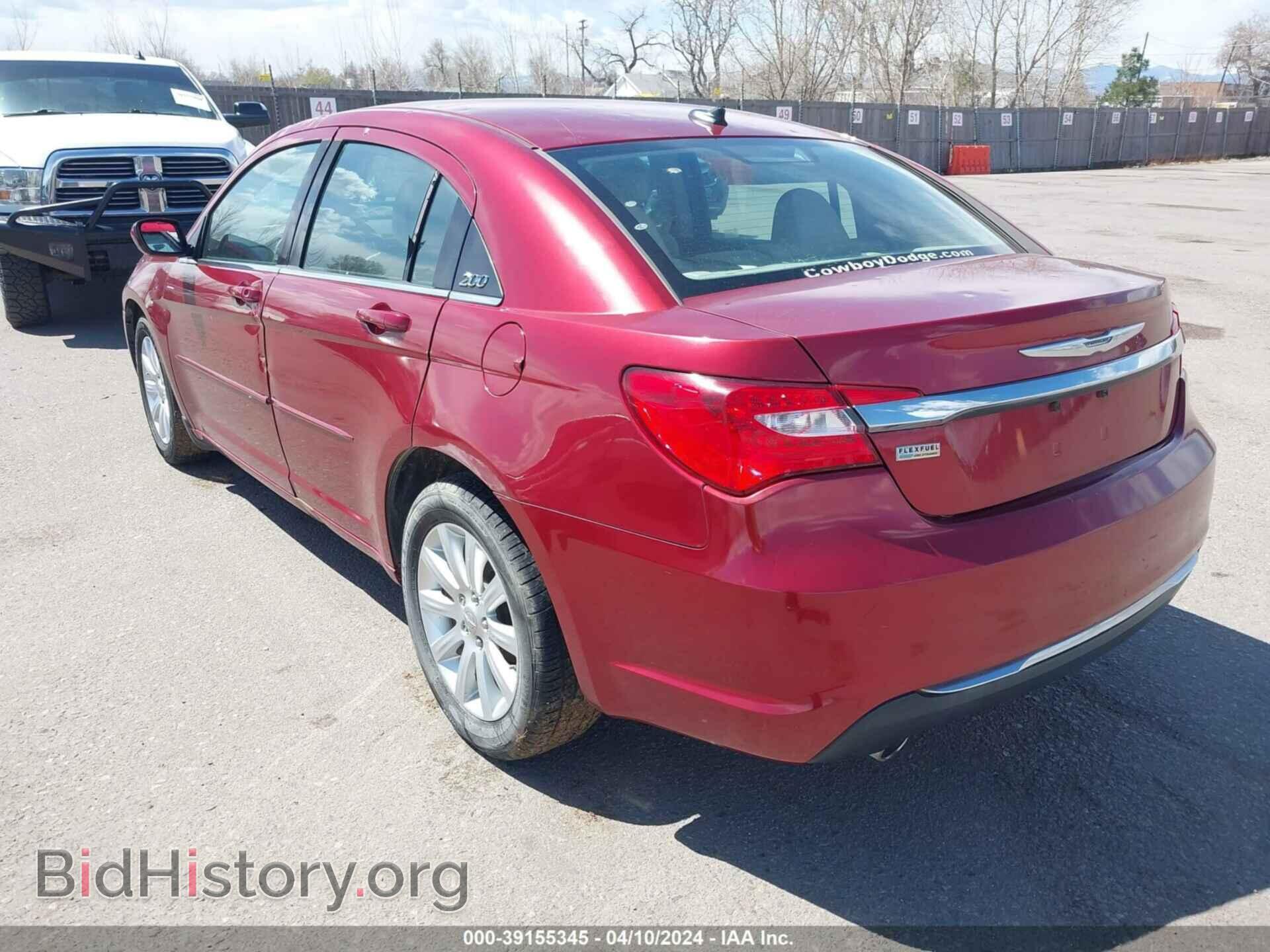 2013 CHRYSLER 200 - VIN: 1C3CCBBG0DN704111 - Фото 3