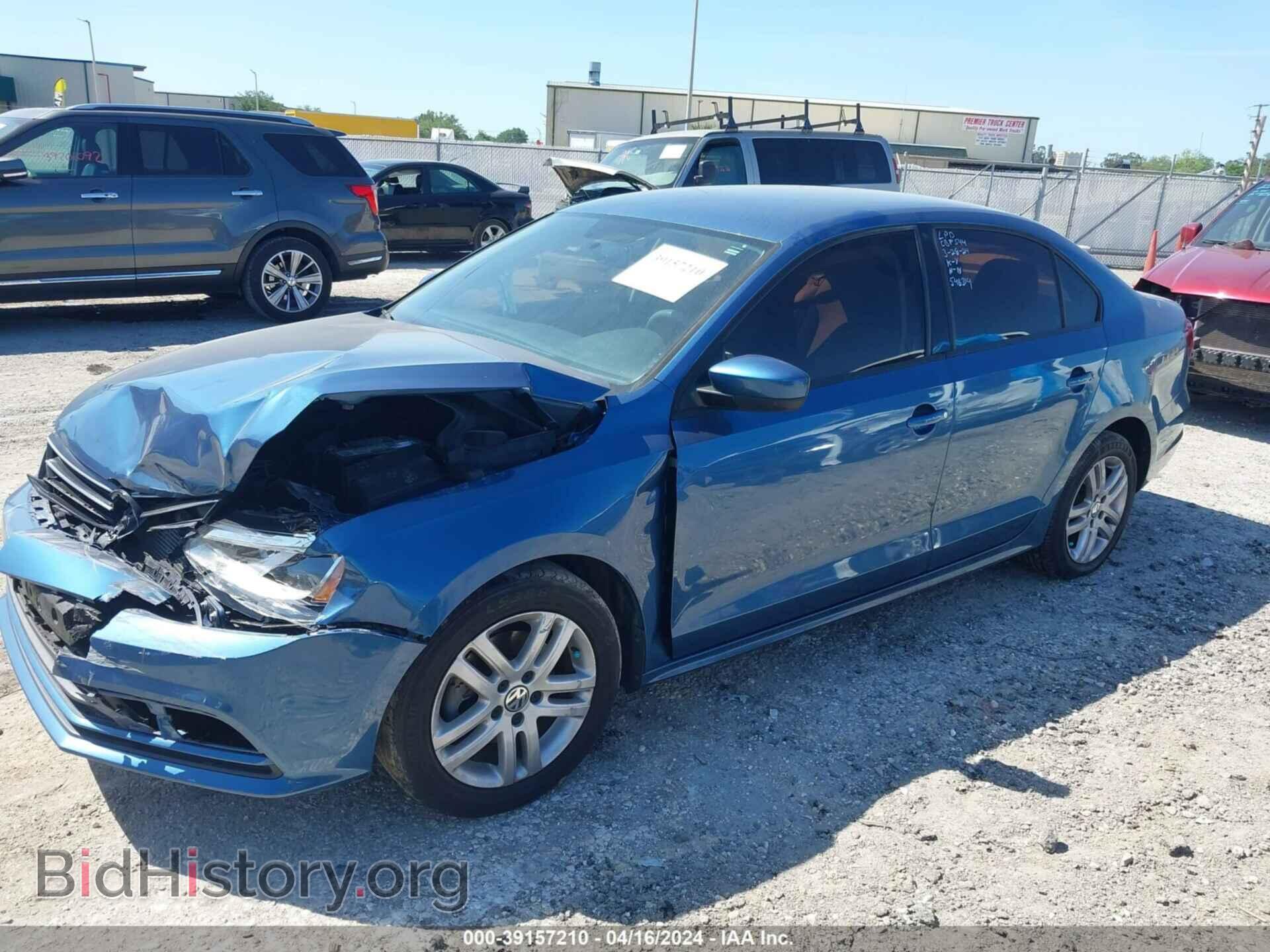 2018 VOLKSWAGEN JETTA - VIN: 3VW2B7AJ3JM251660 - Фото 2