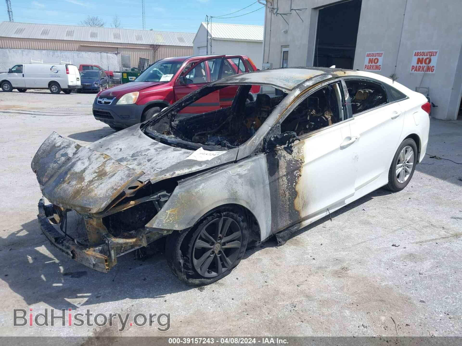 2014 HYUNDAI SONATA - VIN: 5NPEB4AC7EH820716 - Фото 2