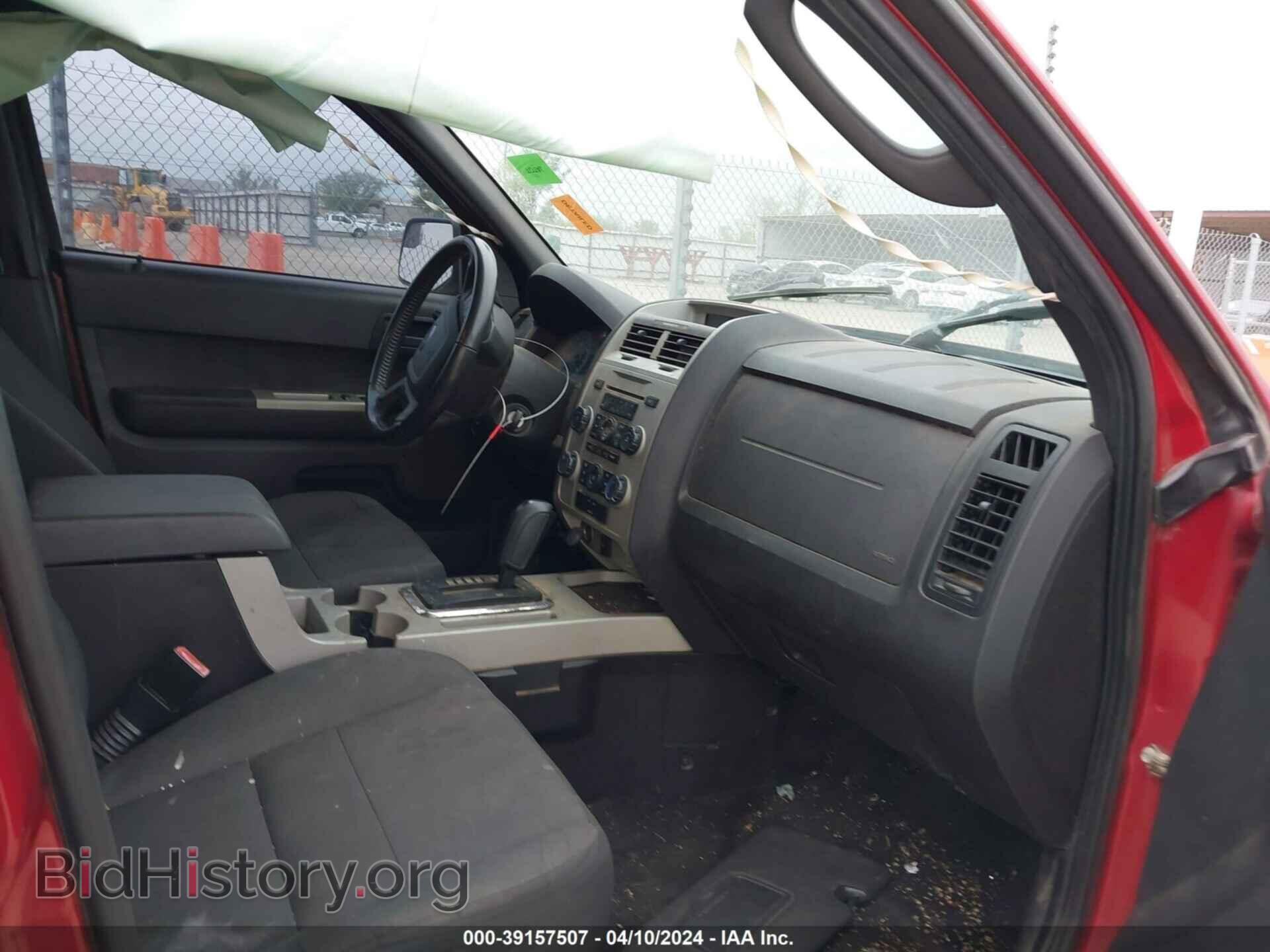 2011 FORD ESCAPE - VIN: 1FMCU0DG0BKA08949 - Фото 5