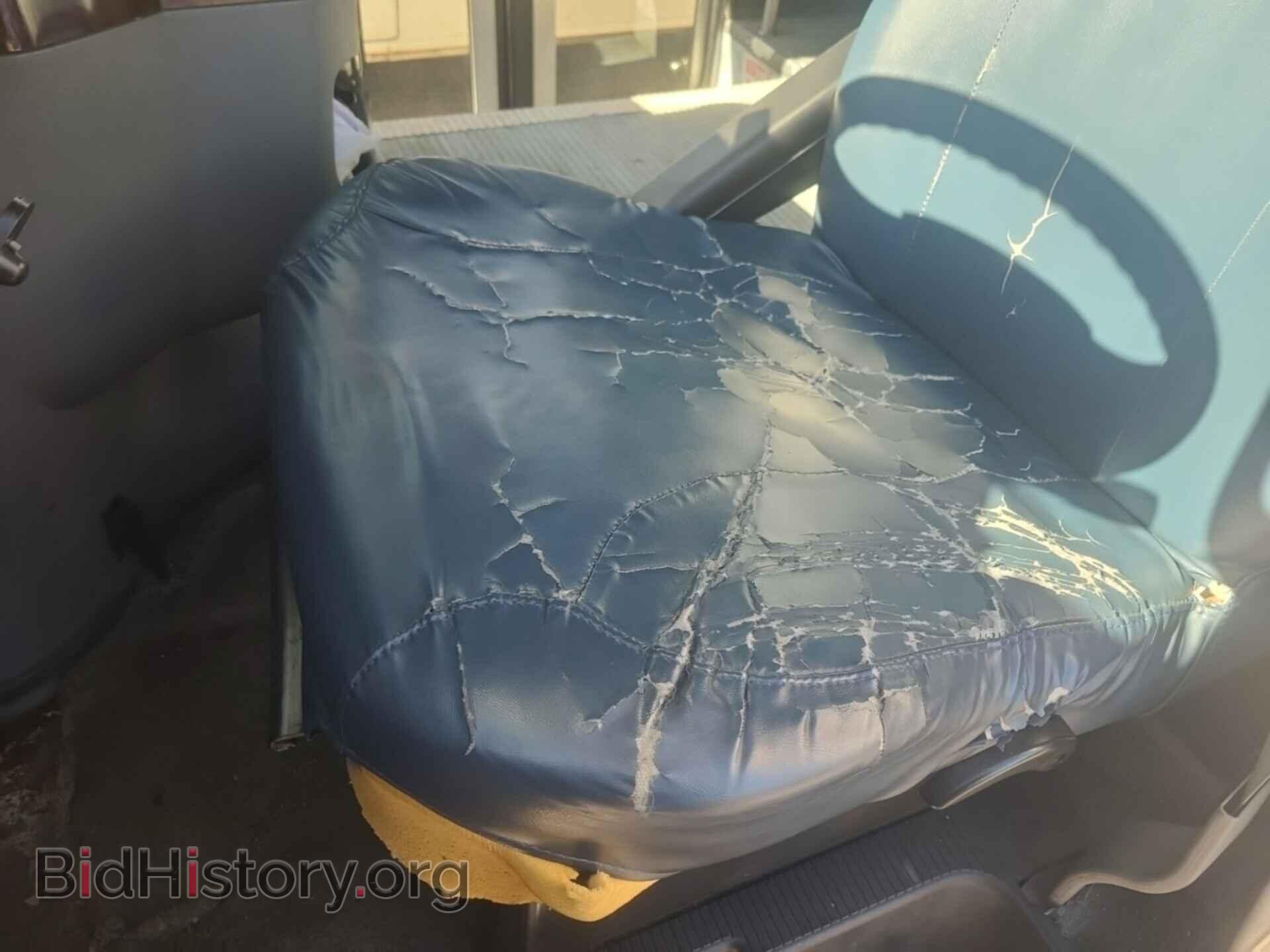 2011 FORD E-350 CUTAWAY - VIN: 1FDEE3FL1BDA72696 - Фото 32