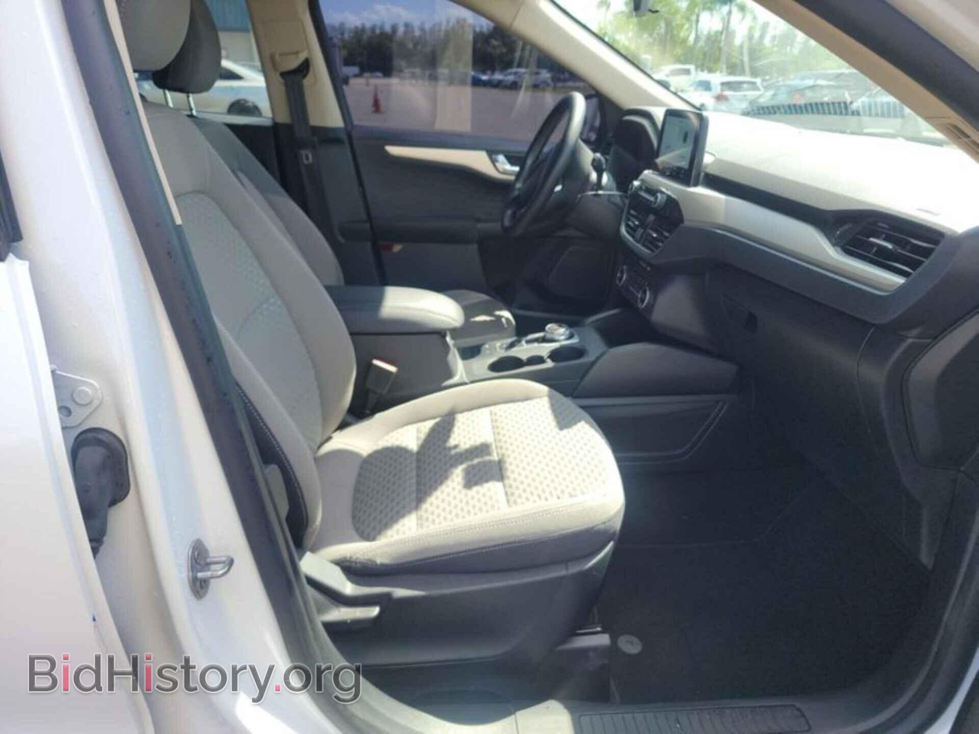 Фотография 1FMCU0G65LUB49671 - FORD ESCAPE 2020