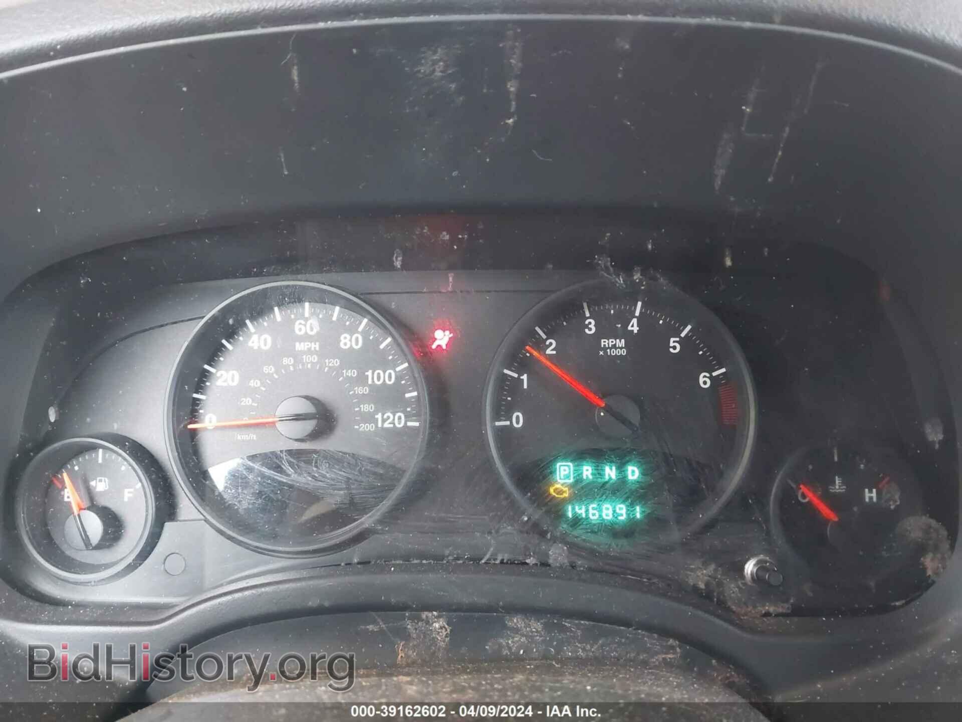 2010 JEEP COMPASS - VIN: 1J4NT4FB2AD604666 - Фото 7