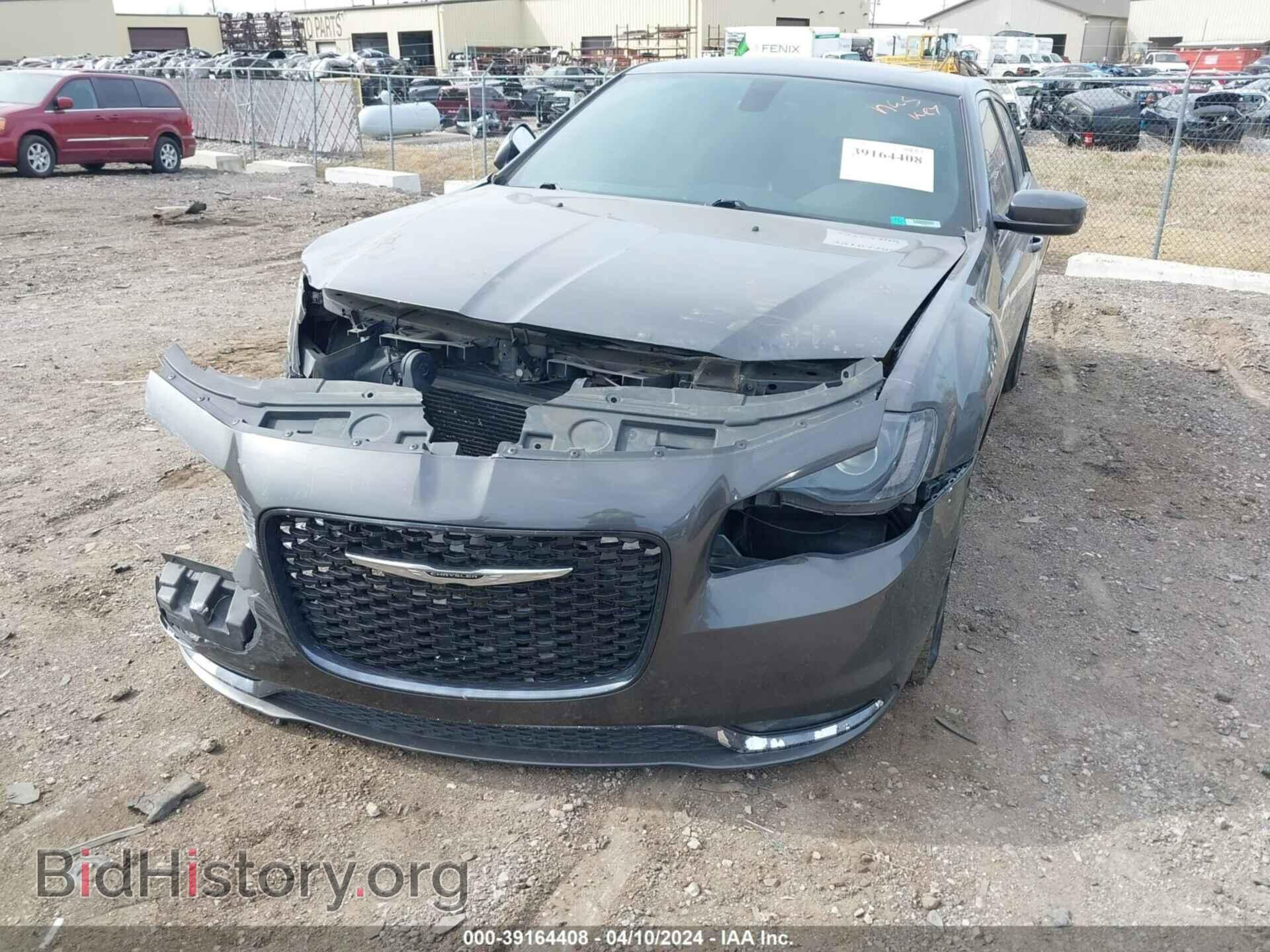 2016 CHRYSLER 300 - VIN: 2C3CCAGG4GH329453 - Фото 6
