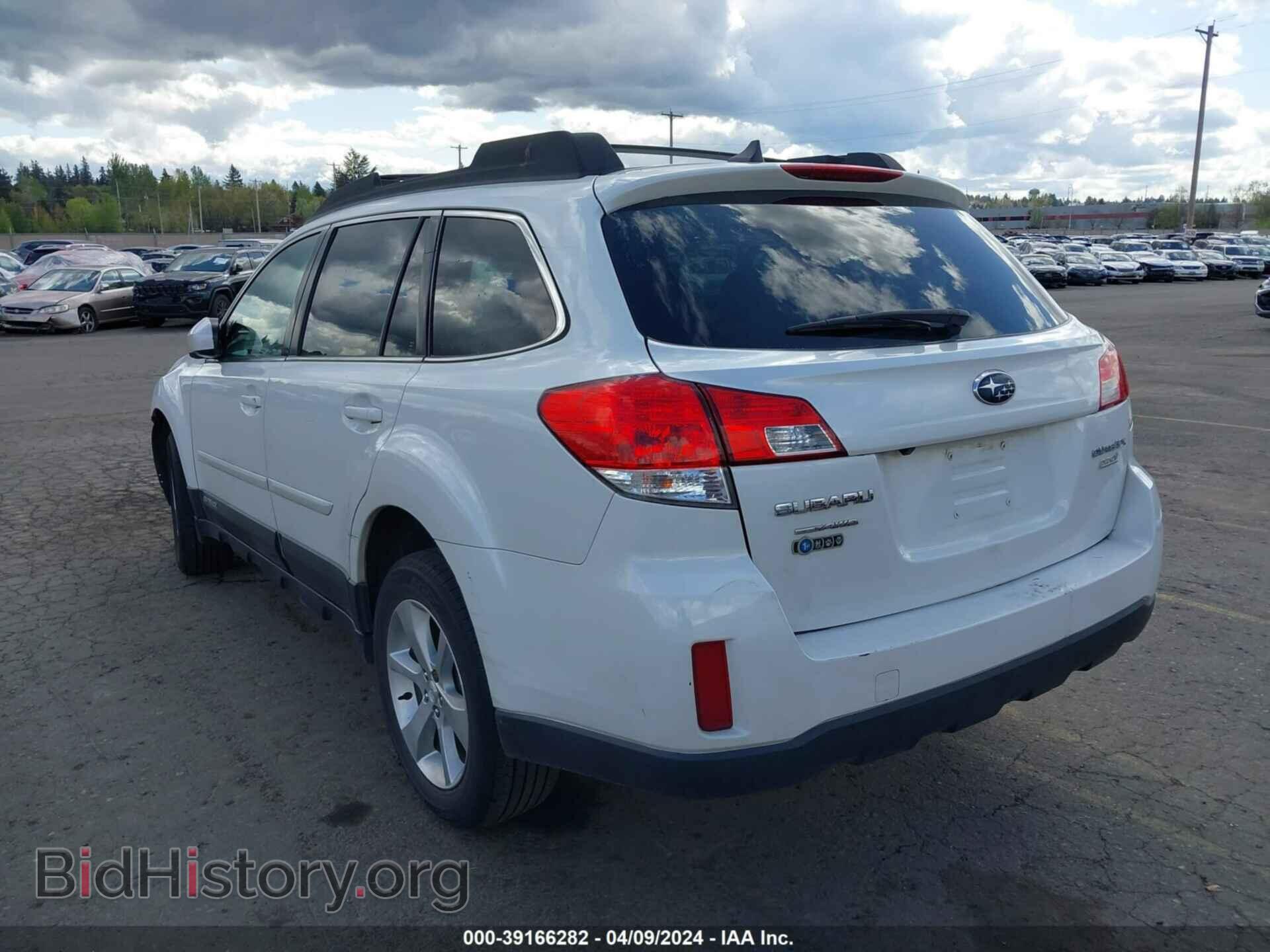 2014 SUBARU OUTBACK - VIN: 4S4BRBLC4E3268471 - Фото 3