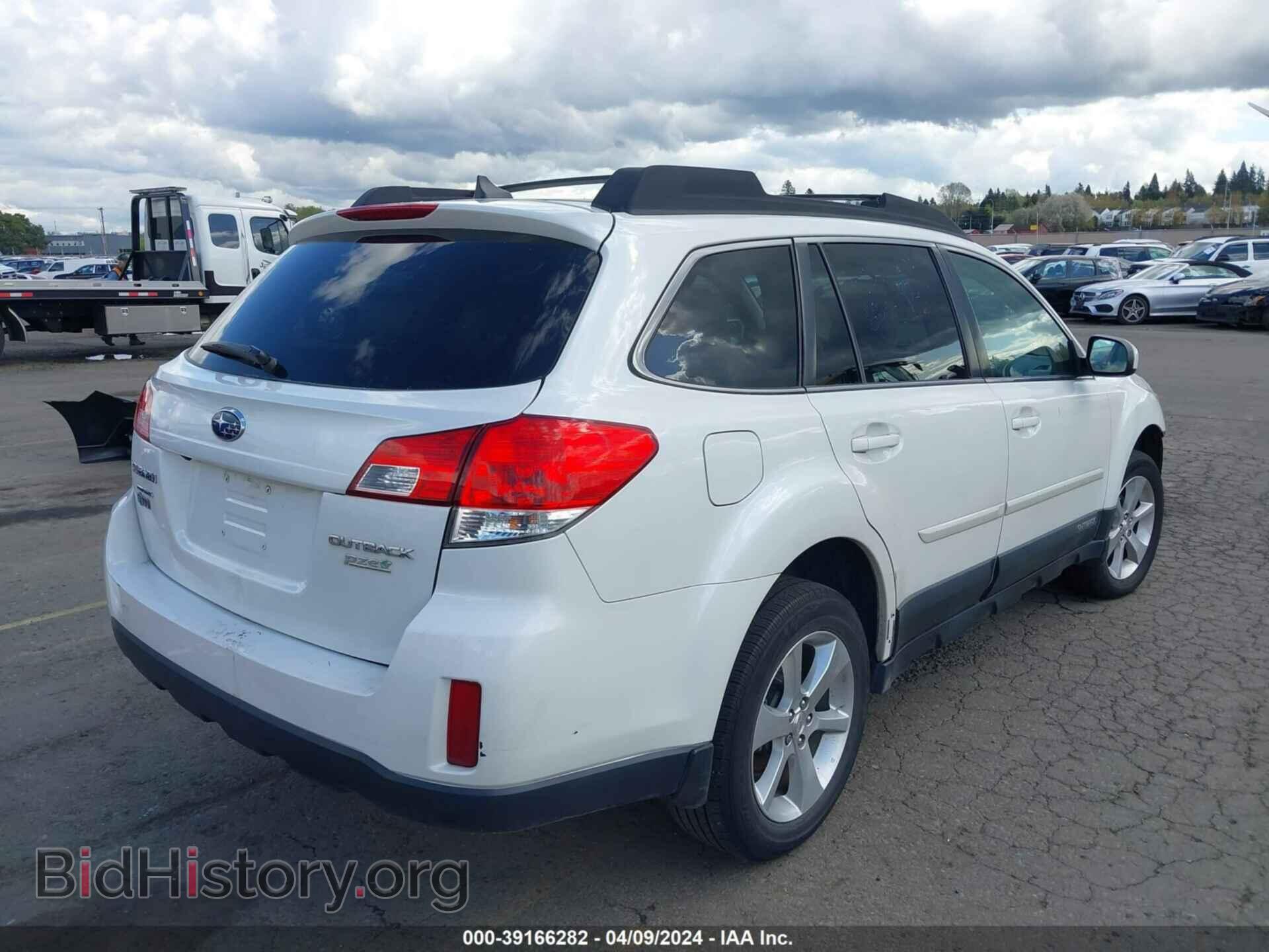 2014 SUBARU OUTBACK - VIN: 4S4BRBLC4E3268471 - Фото 4