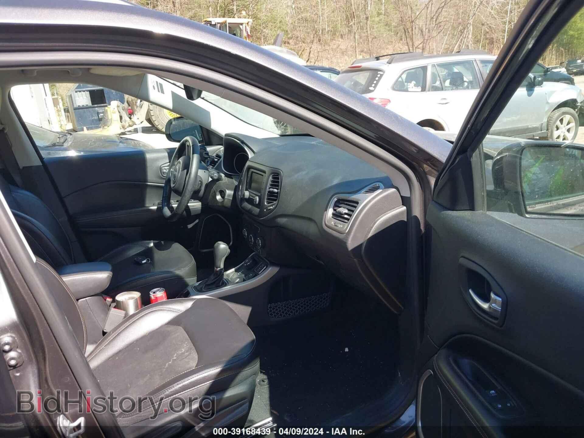 2018 JEEP COMPASS - VIN: 3C4NJDBBXJT354864 - Фото 5