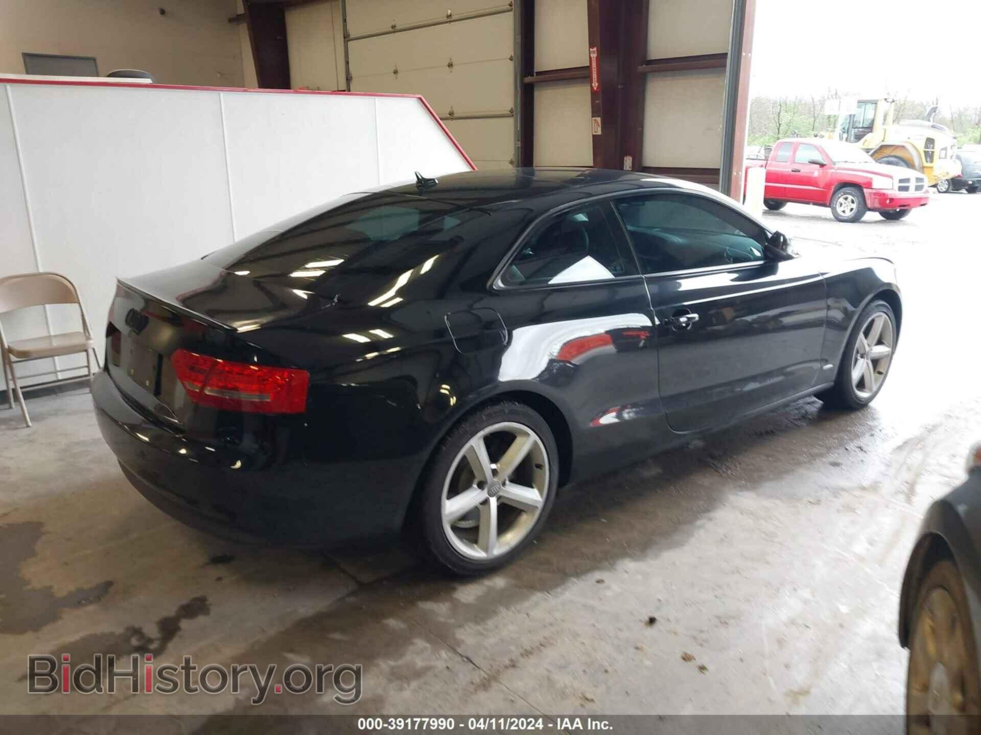 2010 AUDI A5 - VIN: WAULFAFR6AA047260 - Фото 4