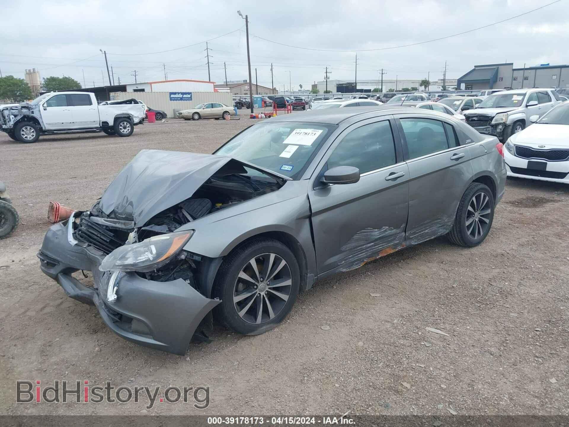 2013 CHRYSLER 200 - VIN: 1C3CCBBB5DN583502 - Фото 2